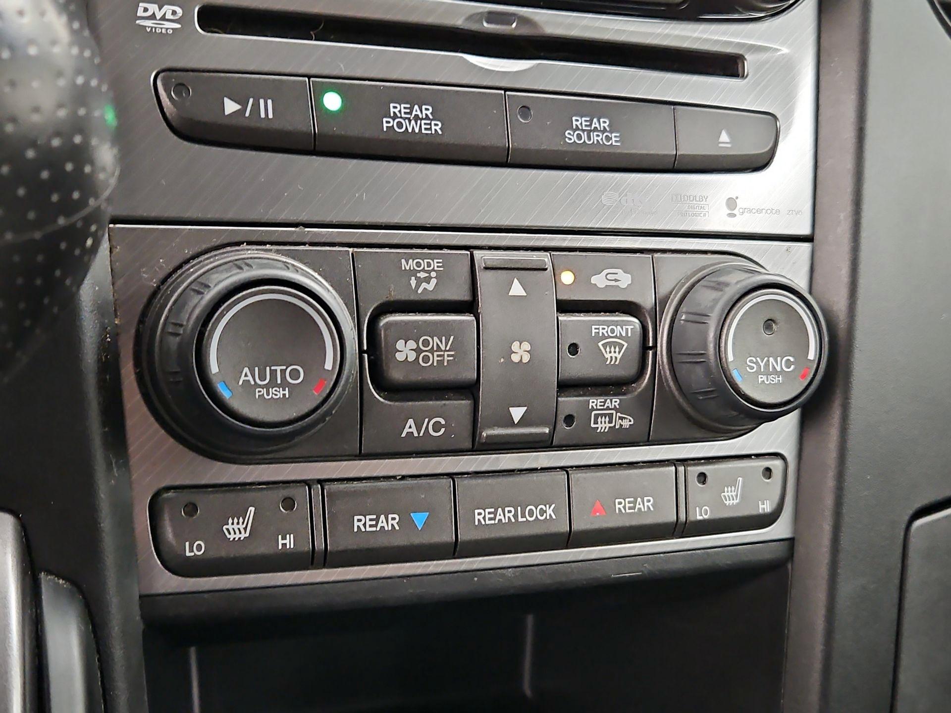 Thumbnail: 2014 Honda Pilot - 17