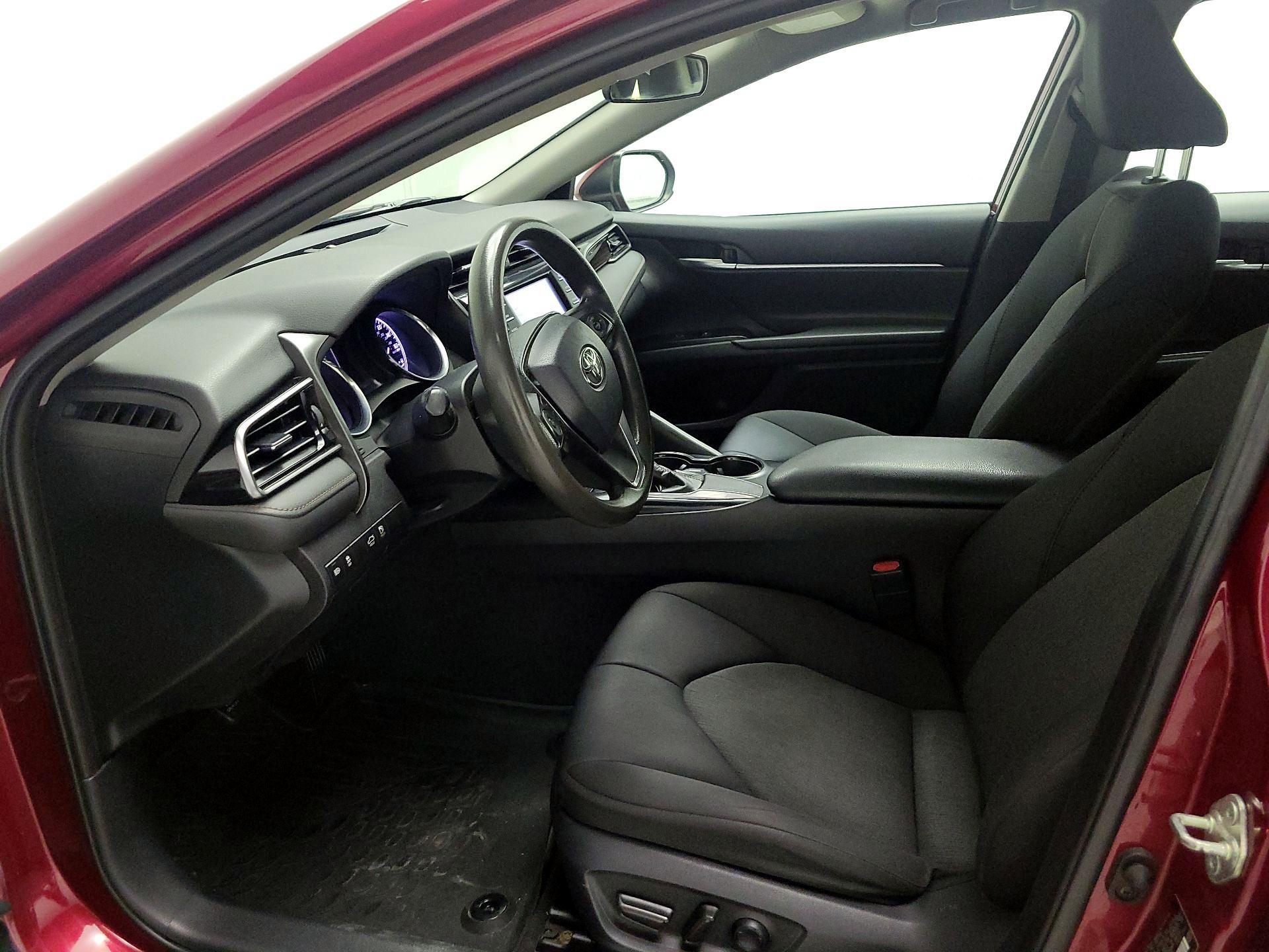 Thumbnail: 2019 Toyota Camry - 11
