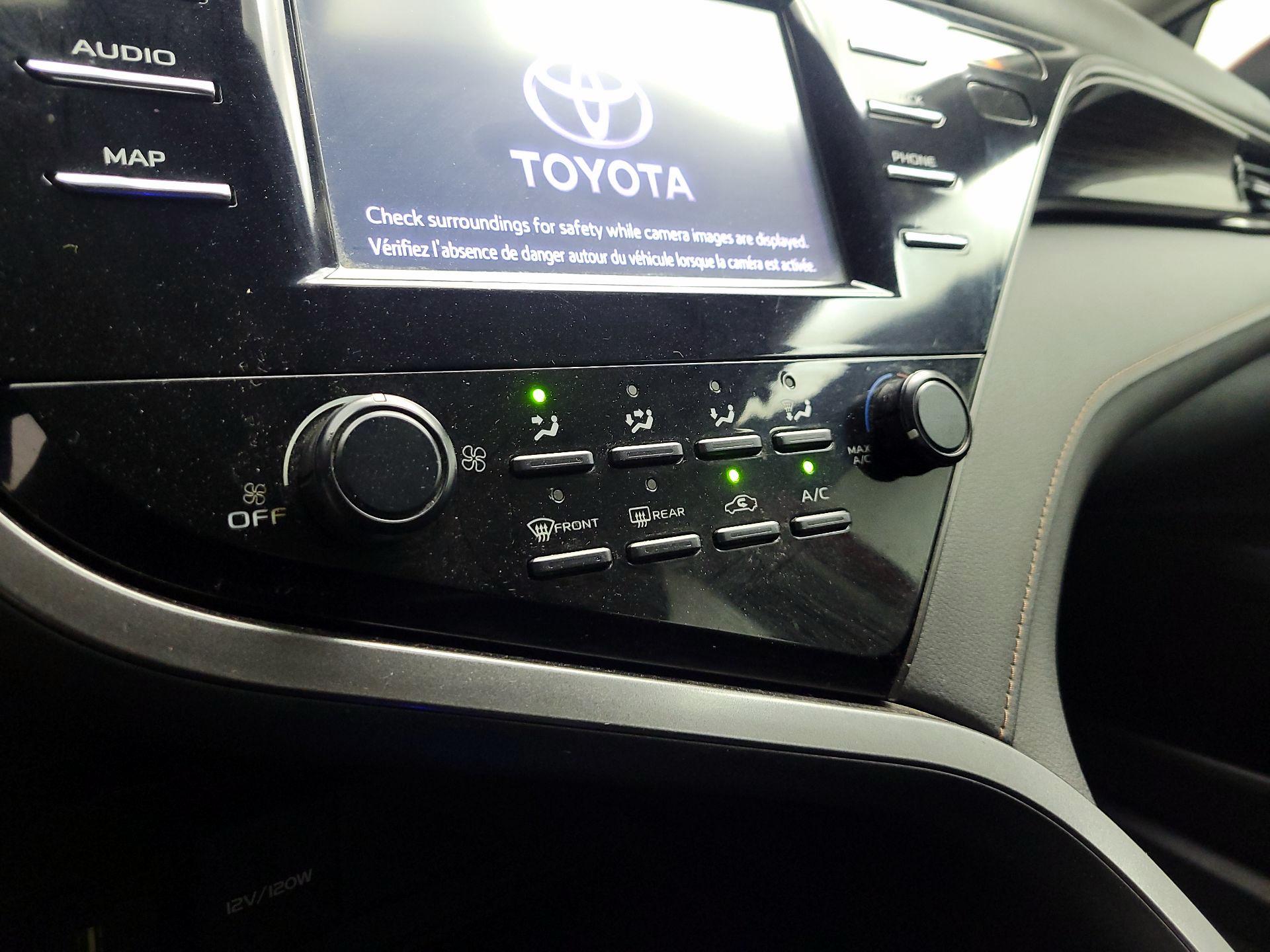 Thumbnail: 2019 Toyota Camry - 15