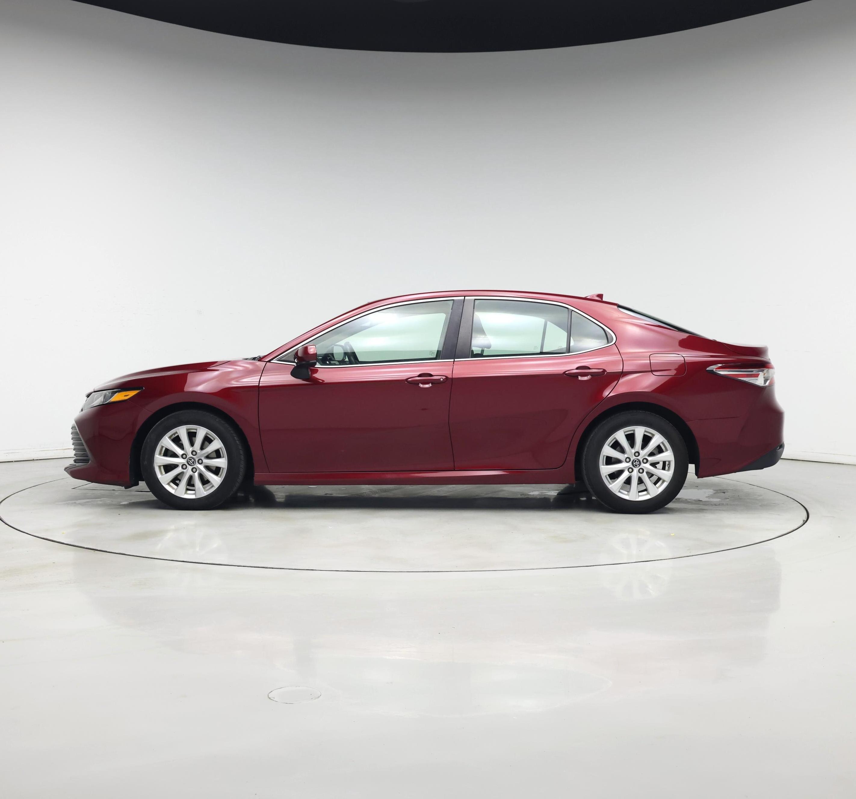 Thumbnail: 2019 Toyota Camry - 3