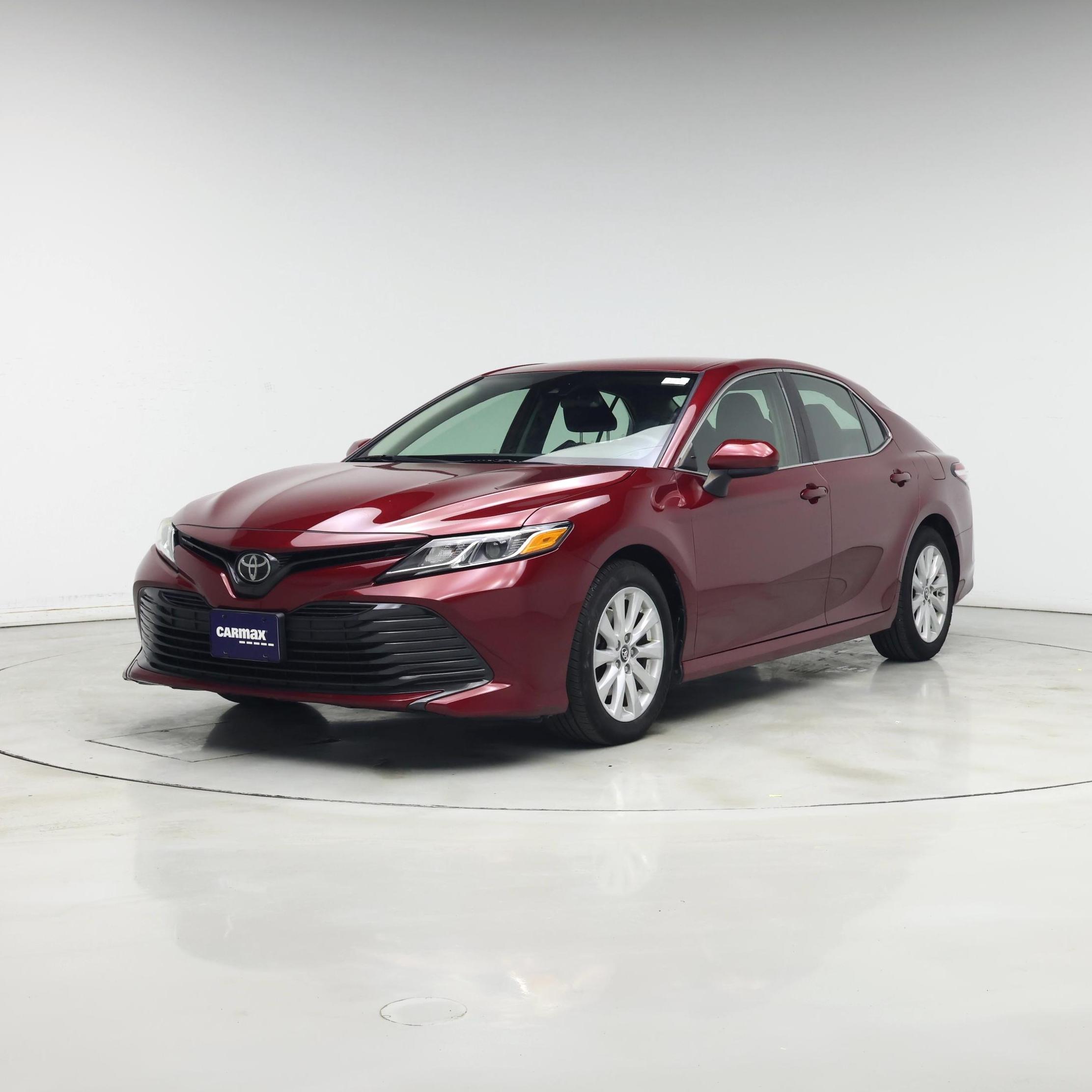 Thumbnail: 2019 Toyota Camry - 4