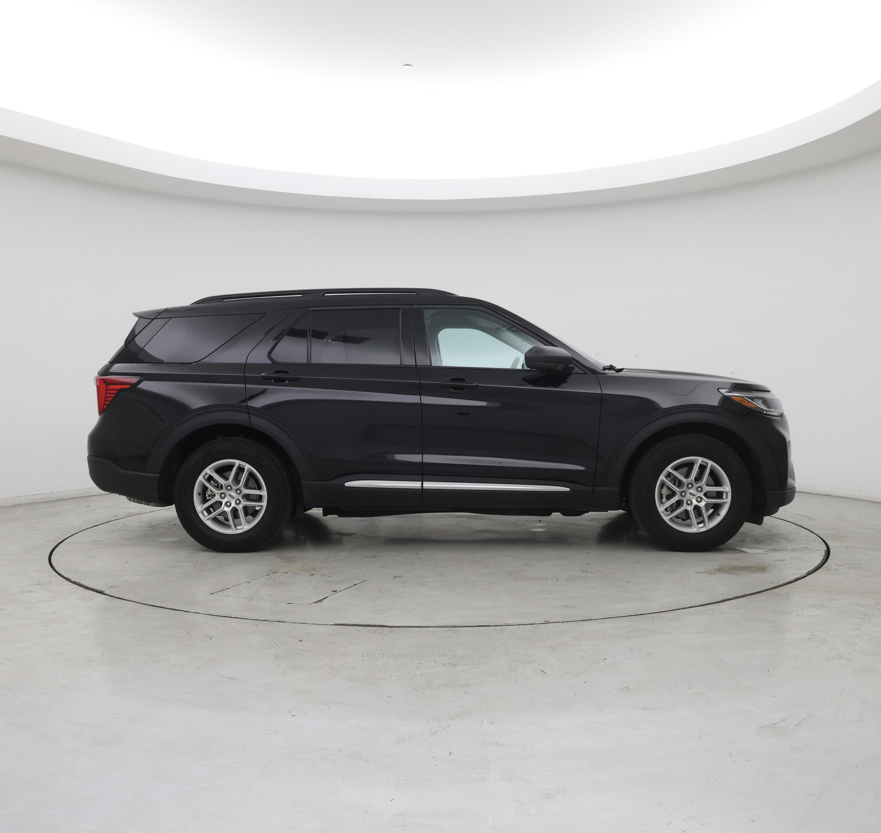 Thumbnail: 2025 Ford Explorer - 7