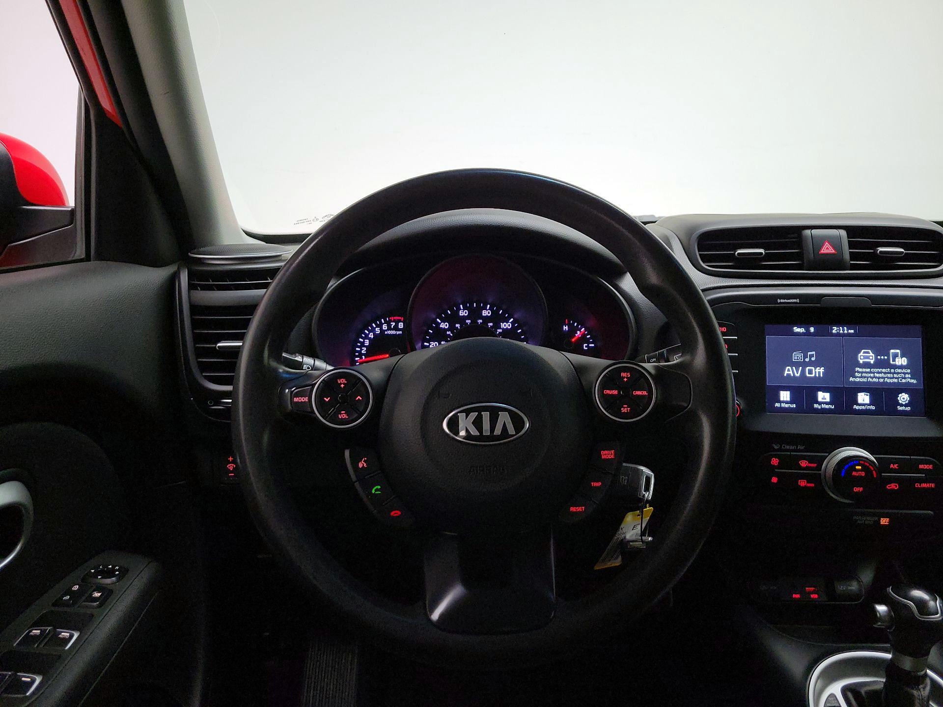 Thumbnail: 2019 Kia Soul - 10