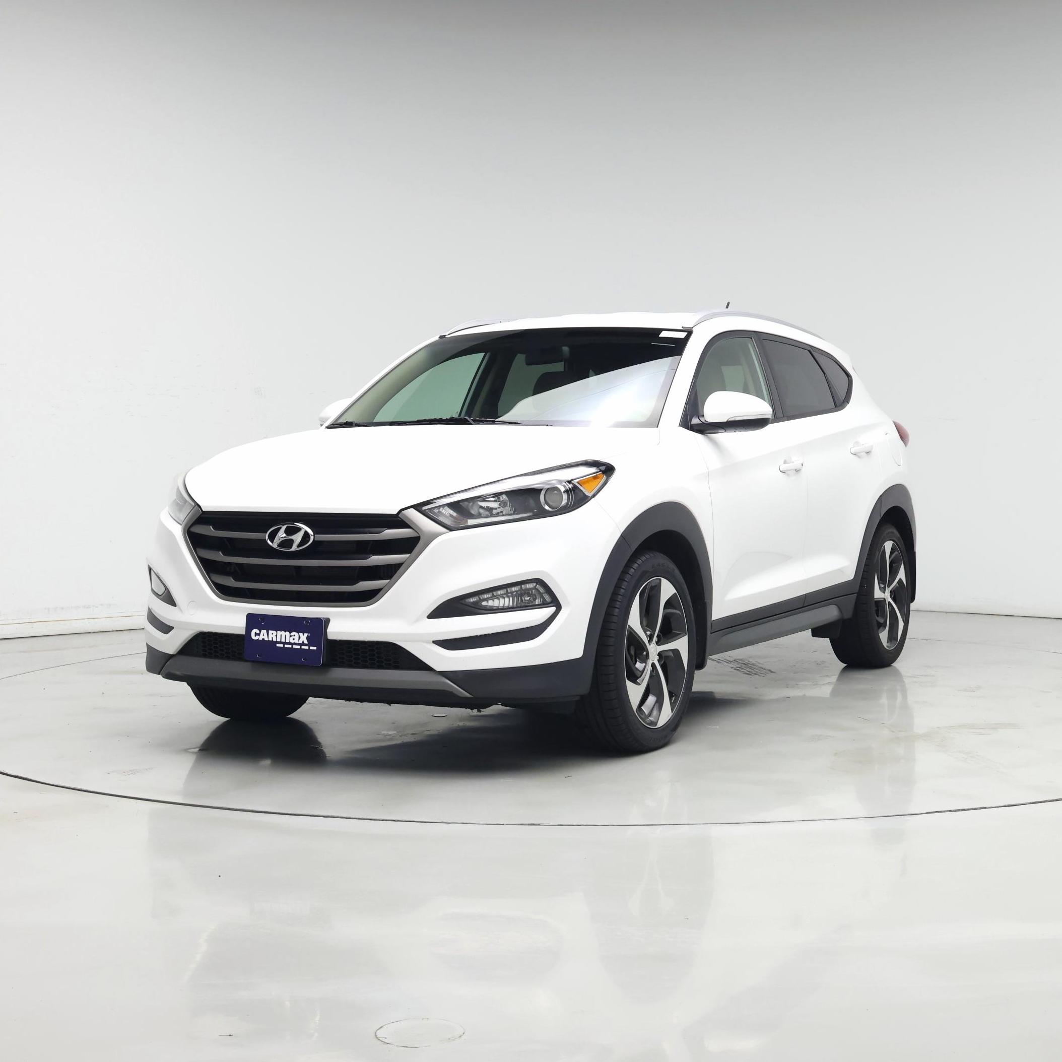 Thumbnail: 2016 Hyundai Tucson - 4
