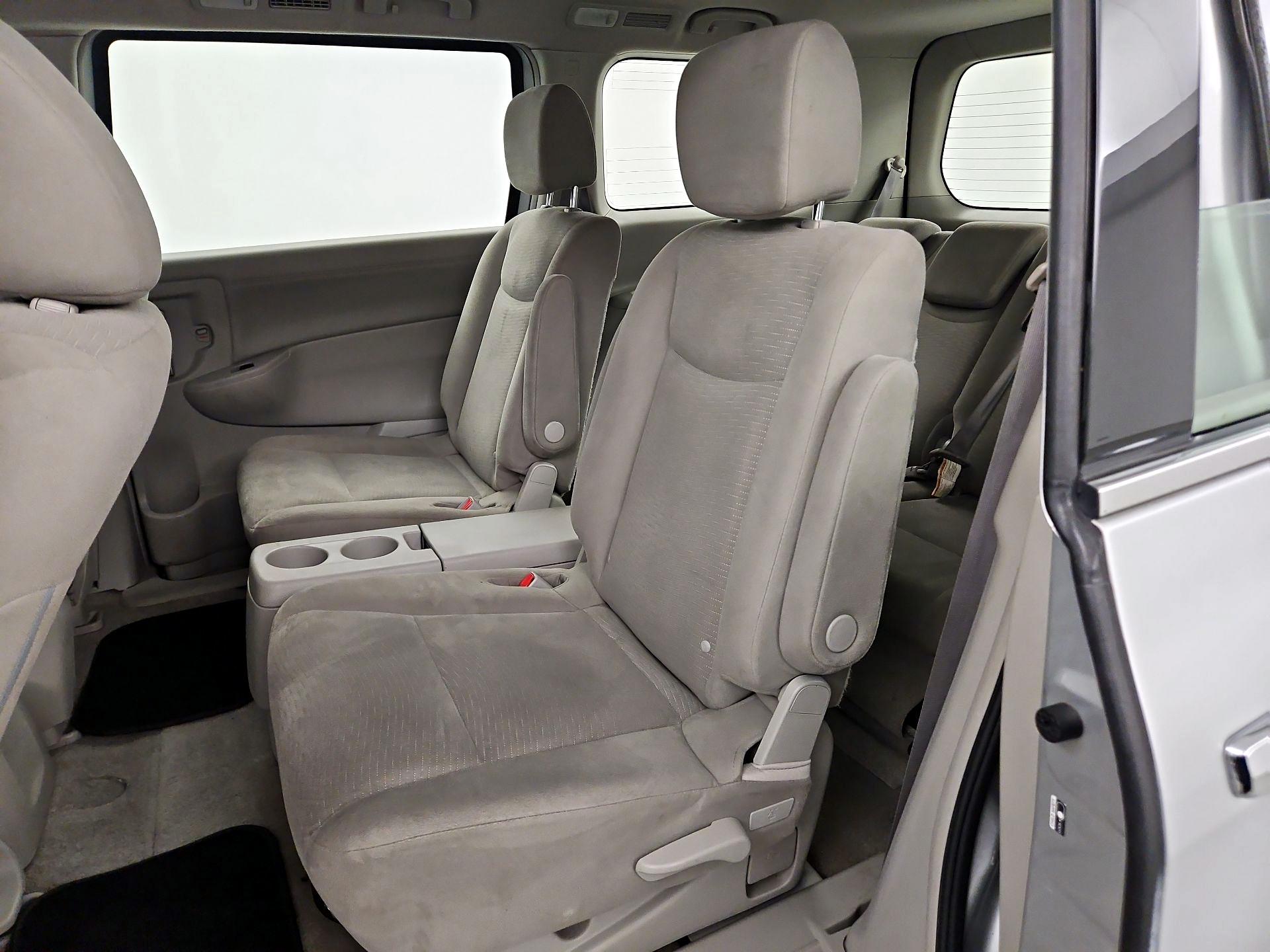 Thumbnail: 2015 Nissan Quest - 17