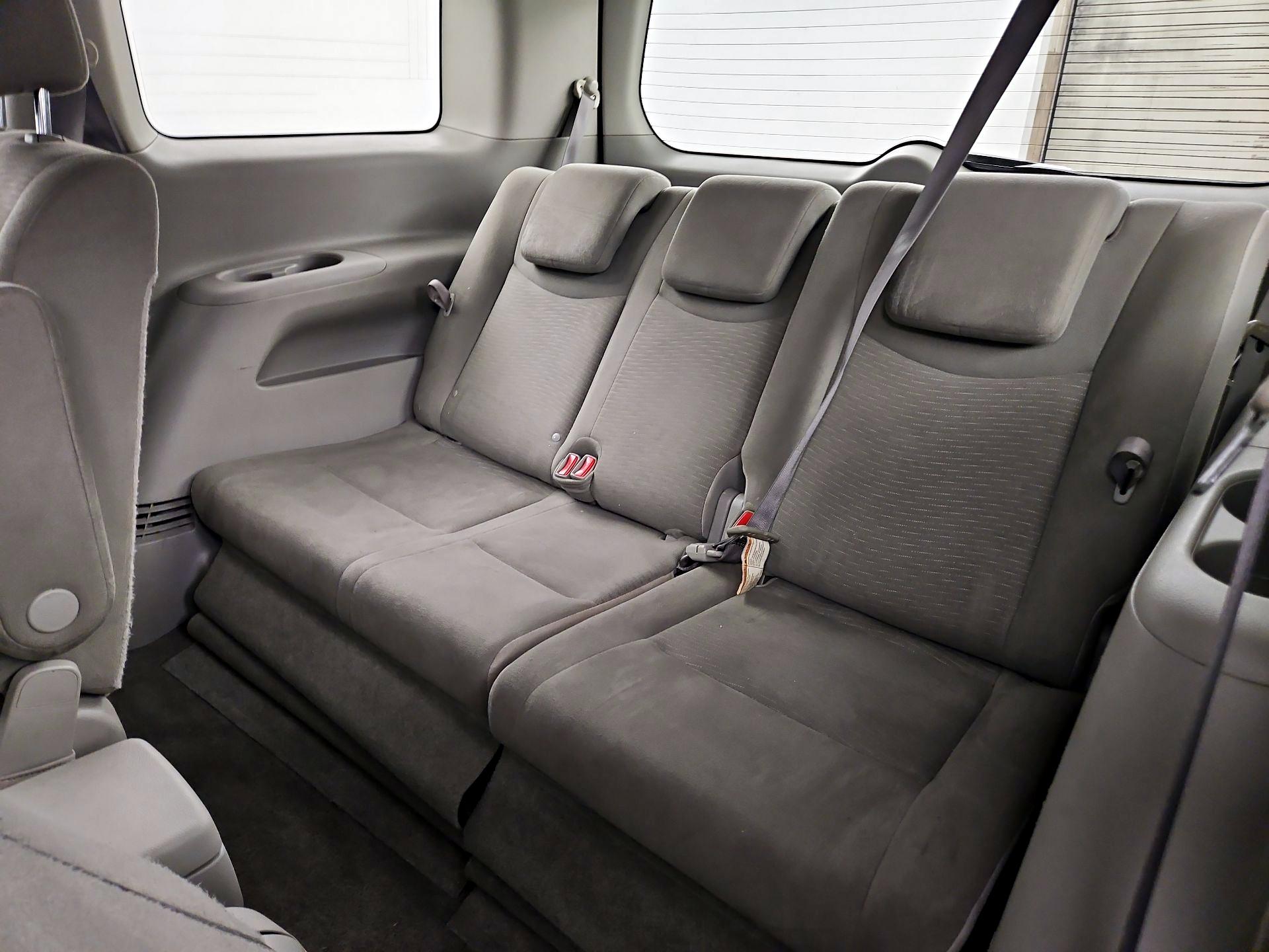 Thumbnail: 2015 Nissan Quest - 18