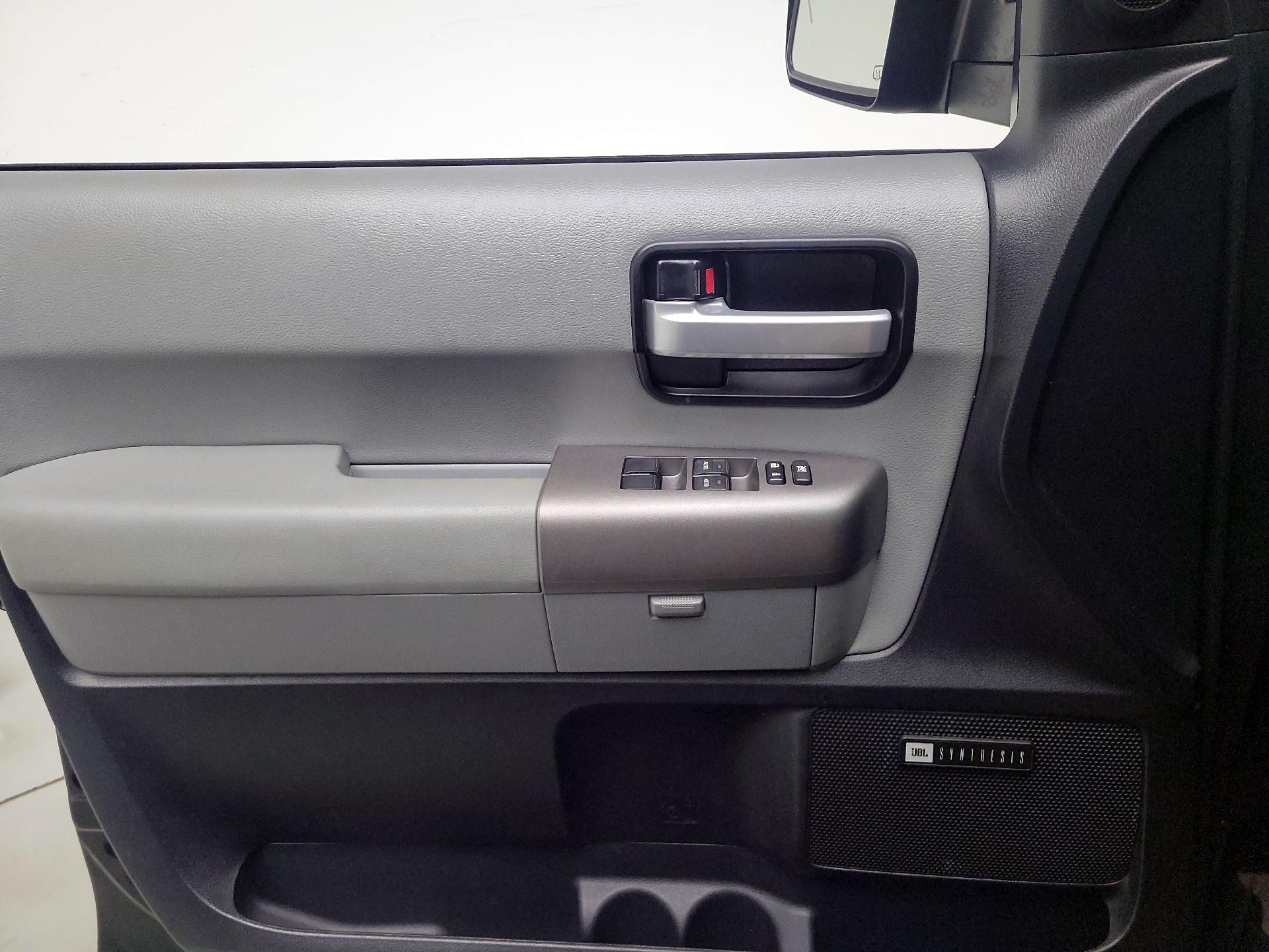 Thumbnail: 2014 Toyota Sequoia - 12