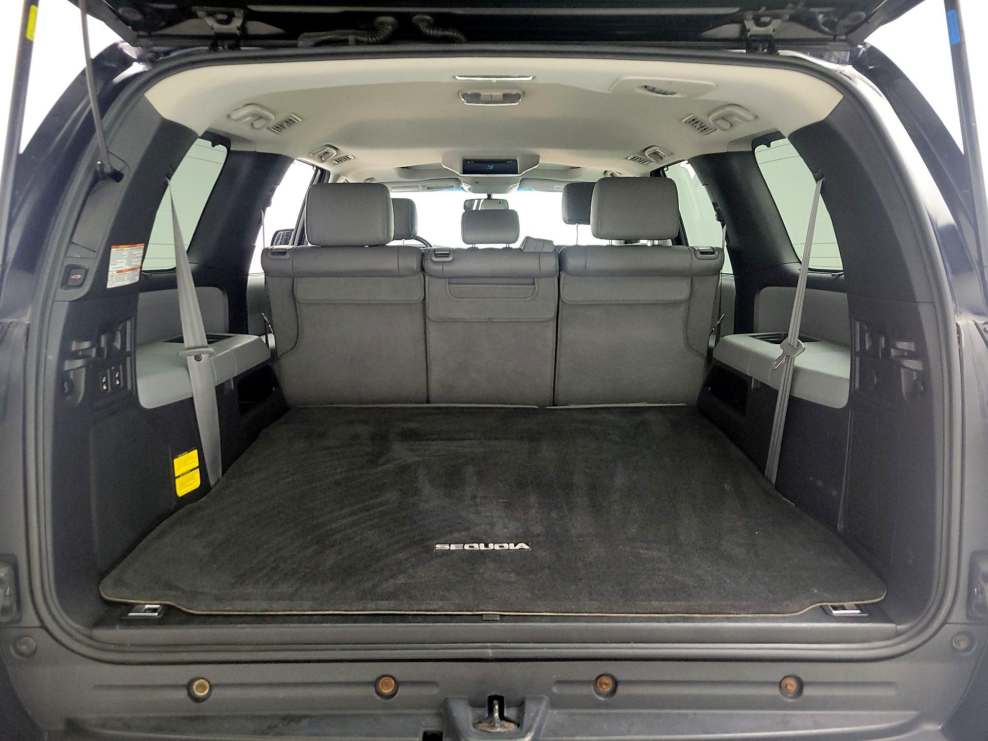 Thumbnail: 2014 Toyota Sequoia - 19