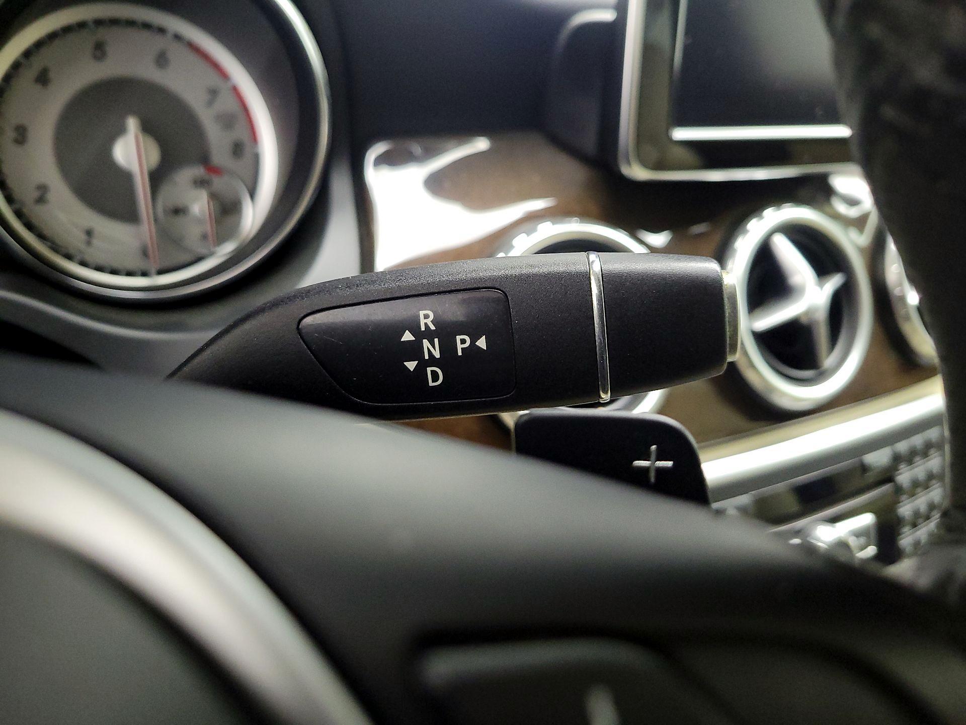 Thumbnail: 2015 Mercedes-Benz GLA - 18