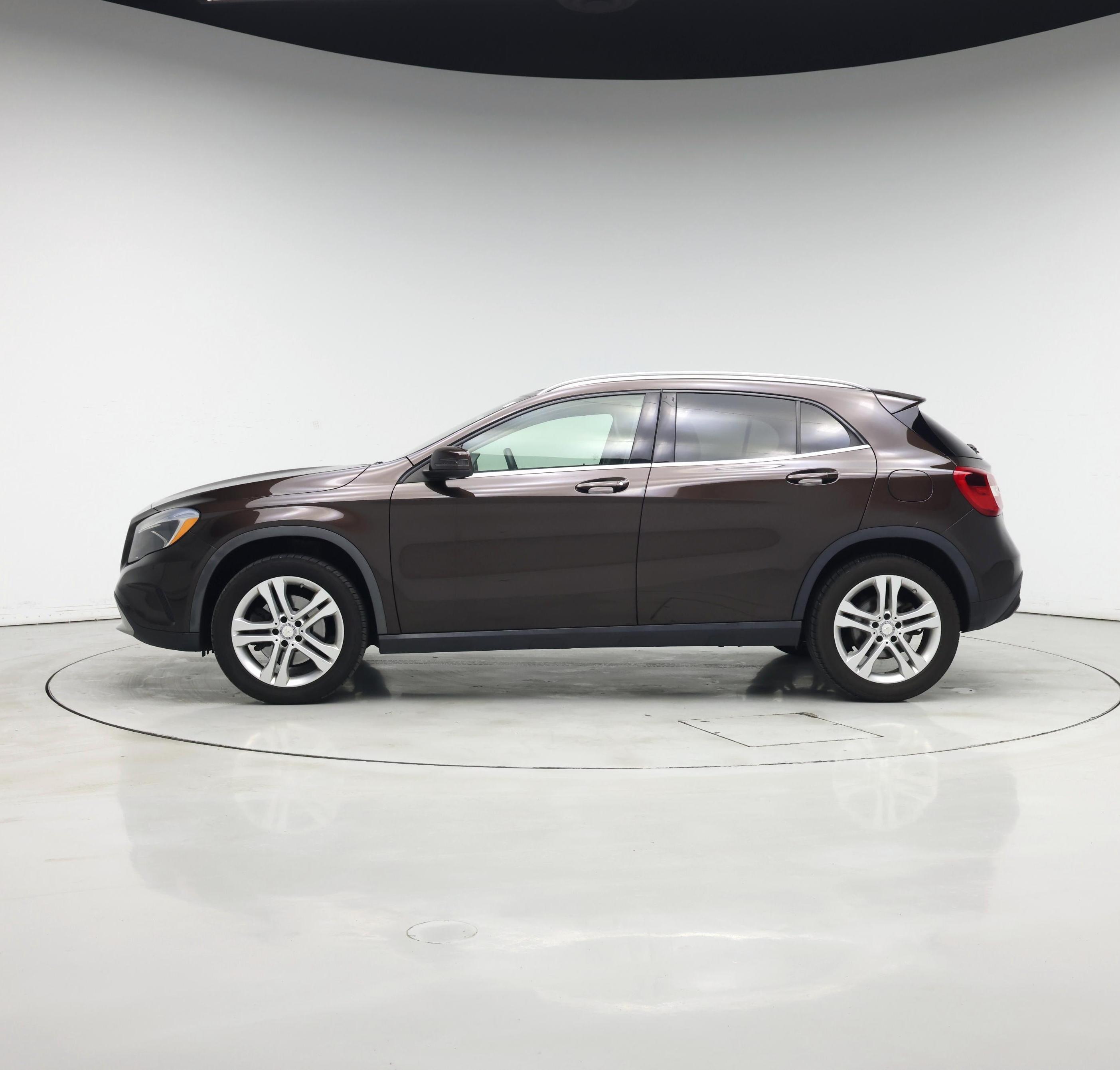 Thumbnail: 2015 Mercedes-Benz GLA - 3