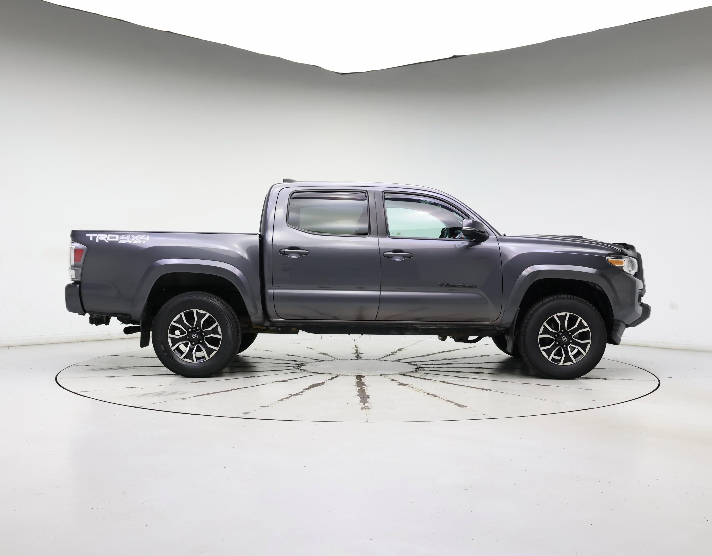 Thumbnail: 2020 Toyota Tacoma - 7