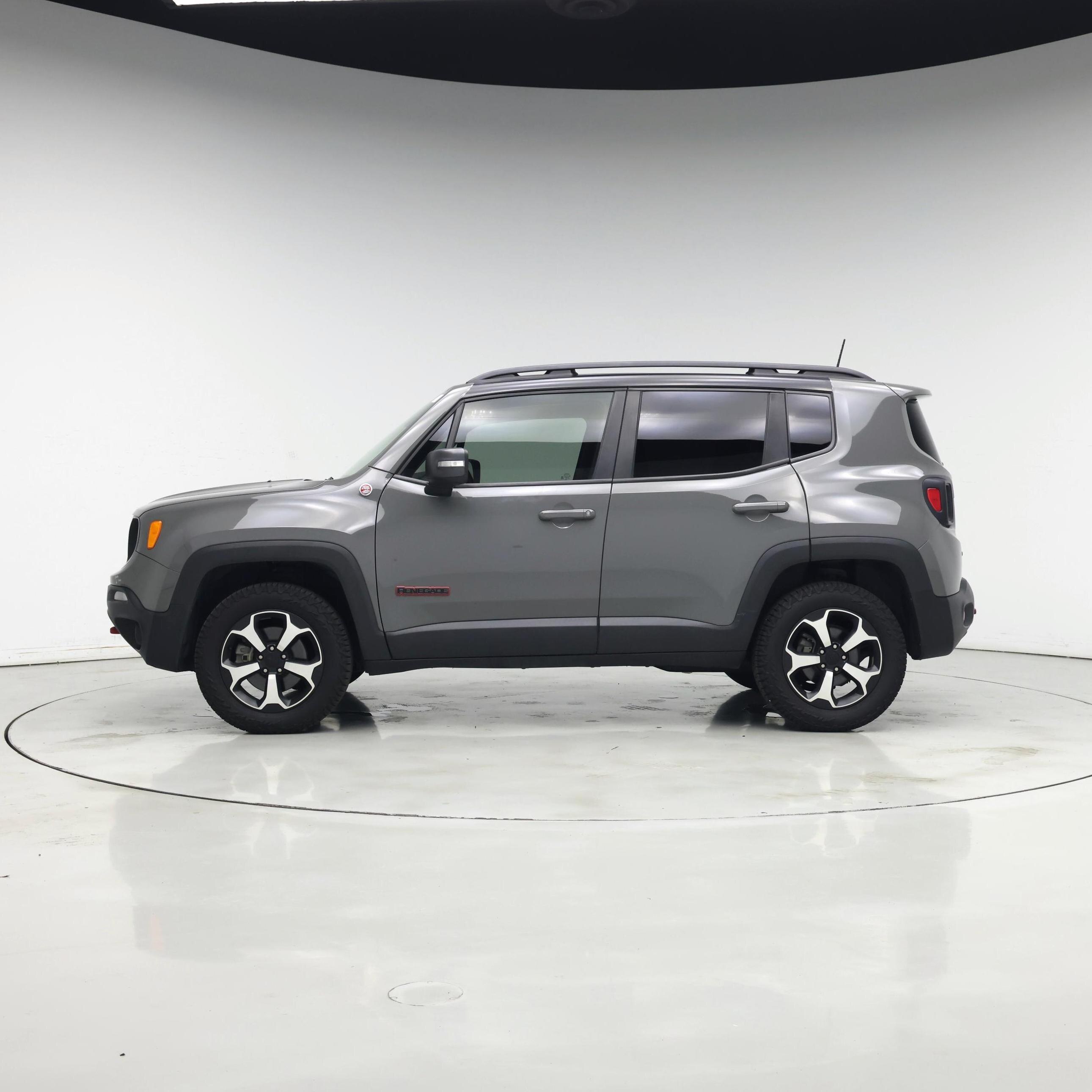 Thumbnail: 2020 Jeep Renegade - 3