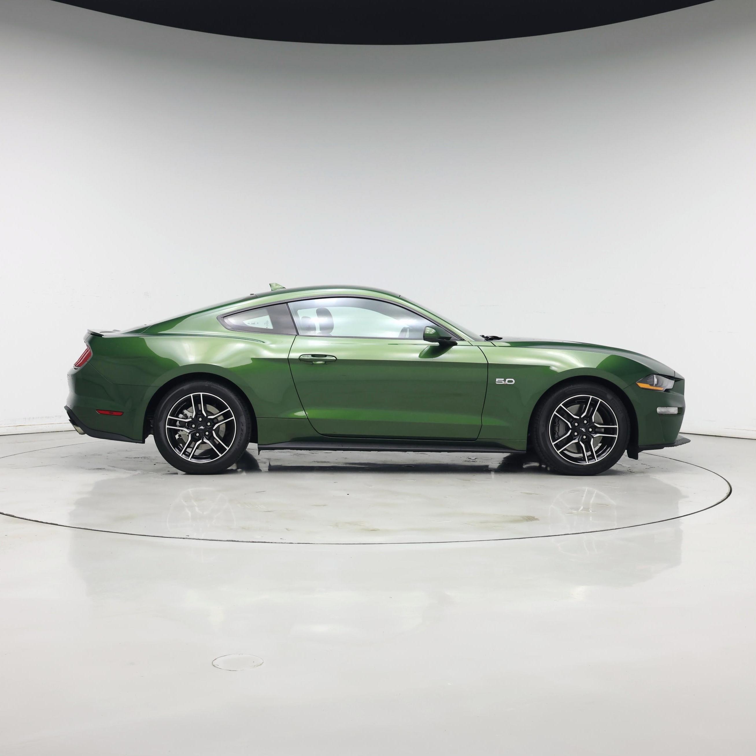 Thumbnail: 2022 Ford Mustang - 7