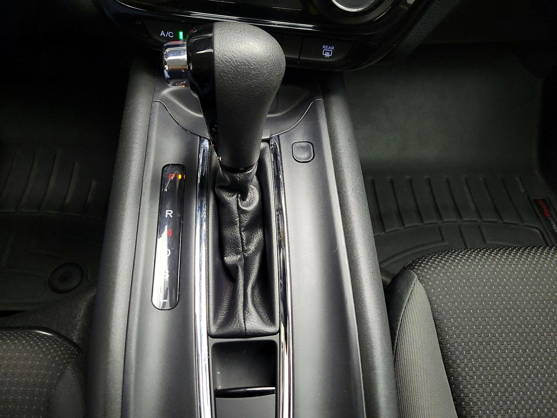 Thumbnail: 2020 Honda HR-V - 17