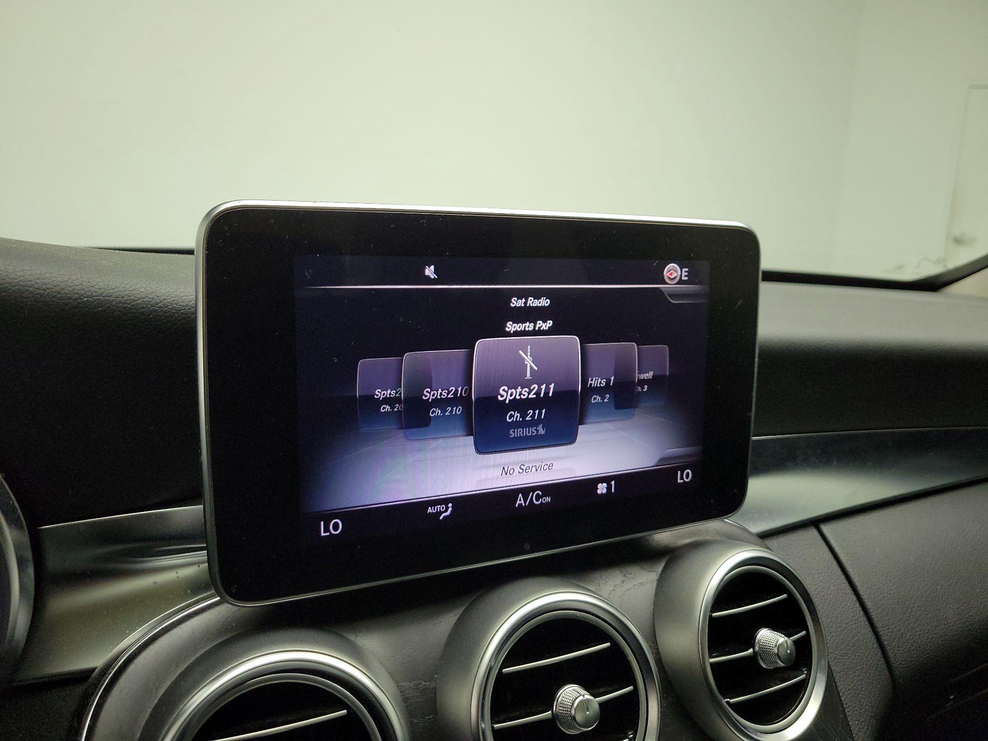 Thumbnail: 2015 Mercedes-Benz C-Class - 15