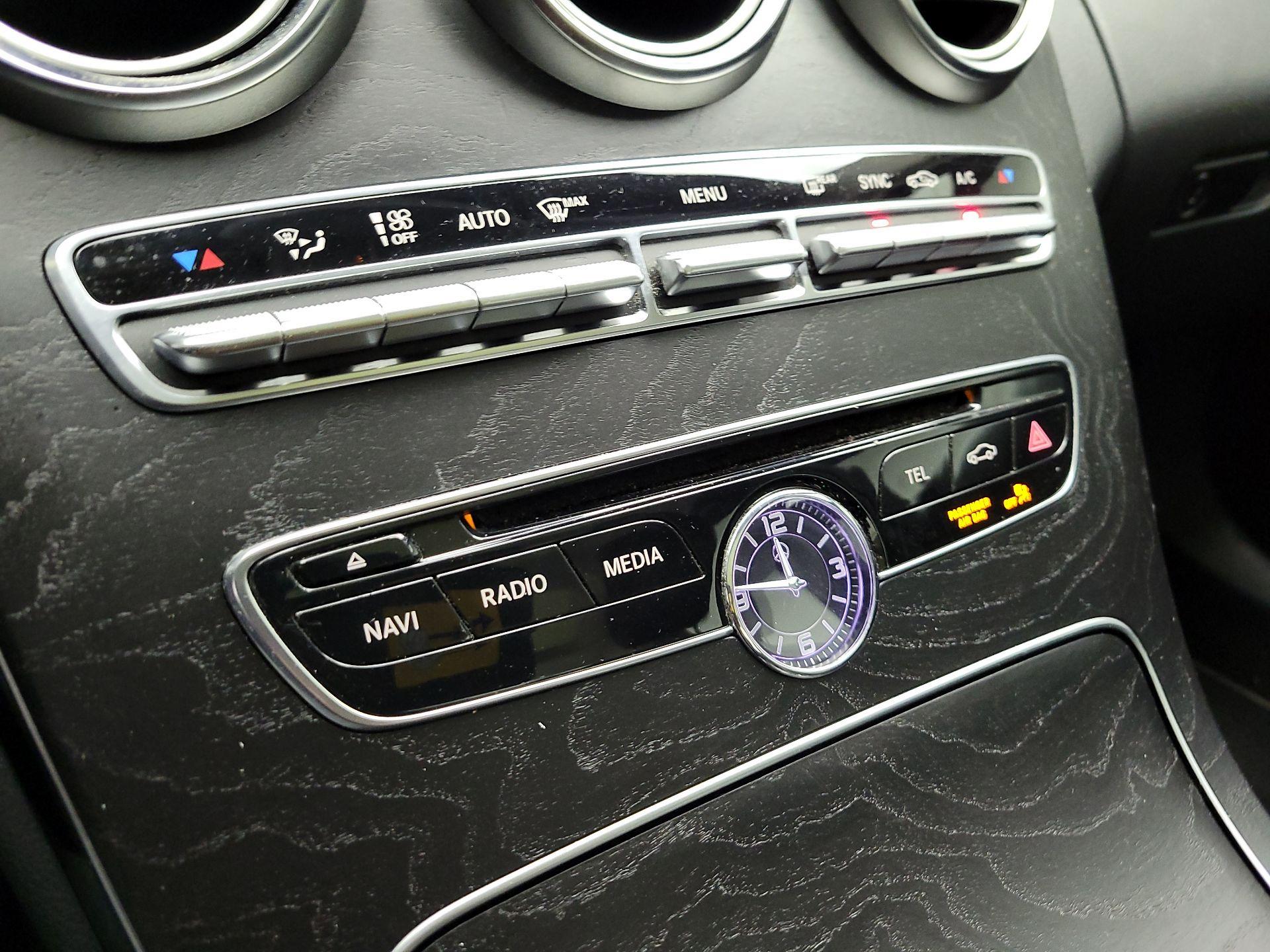 Thumbnail: 2015 Mercedes-Benz C-Class - 16