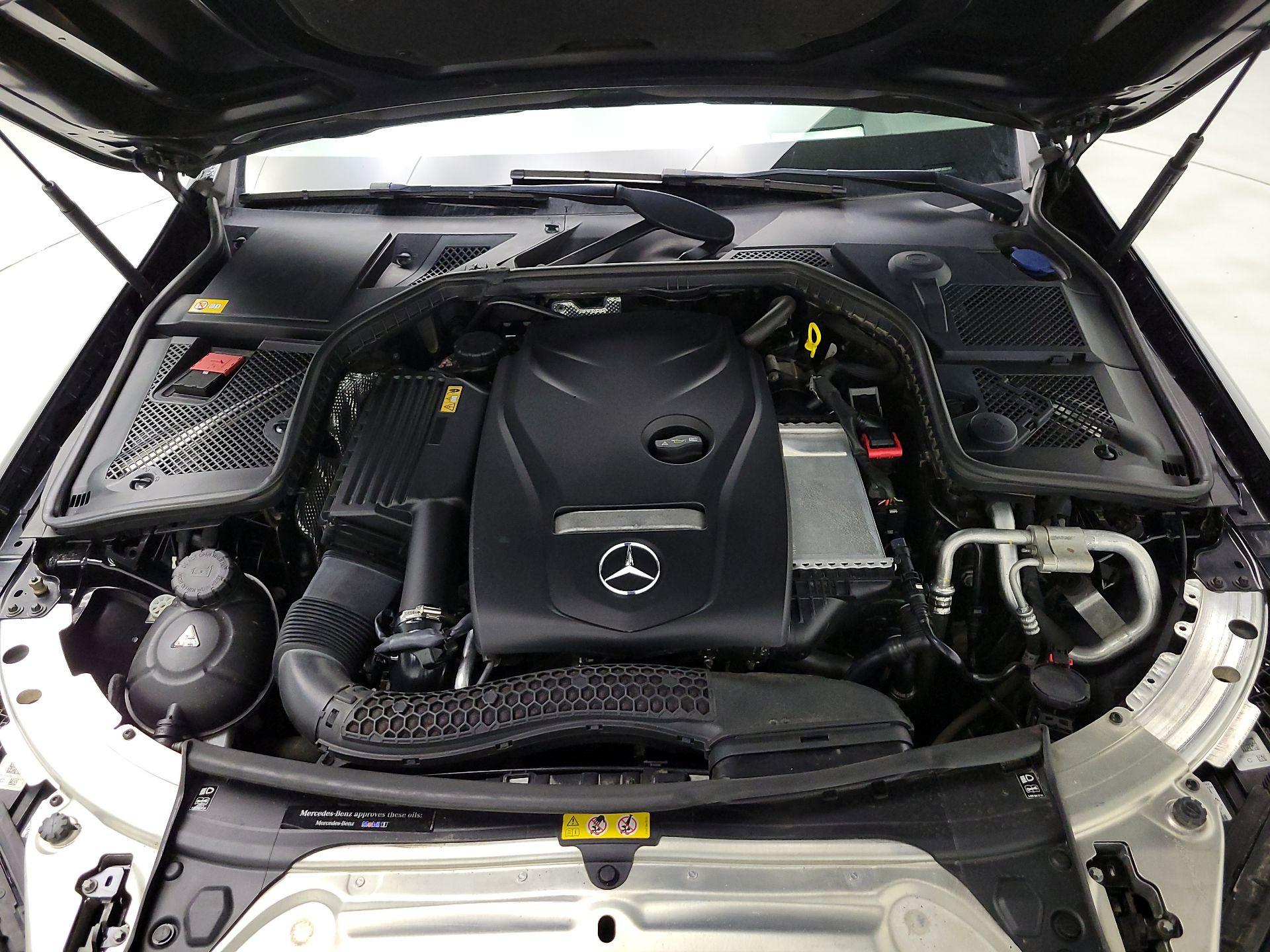 Thumbnail: 2015 Mercedes-Benz C-Class - 20