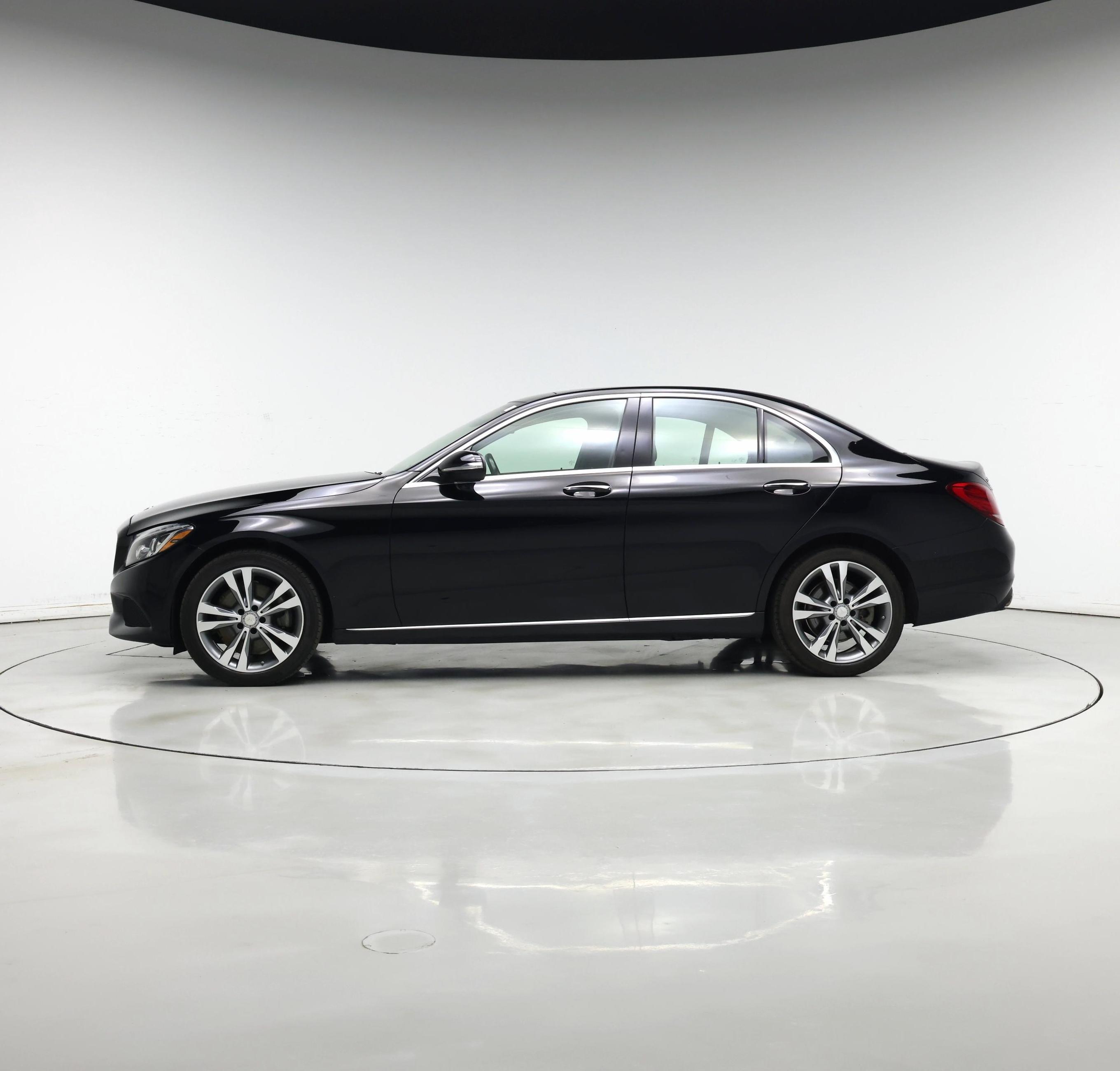 Thumbnail: 2015 Mercedes-Benz C-Class - 3