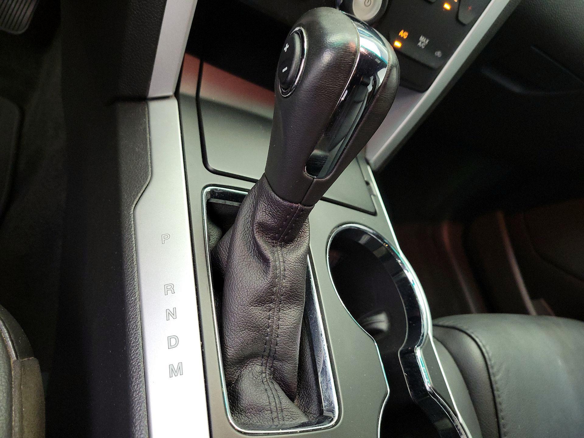 Thumbnail: 2015 Ford Explorer - 16