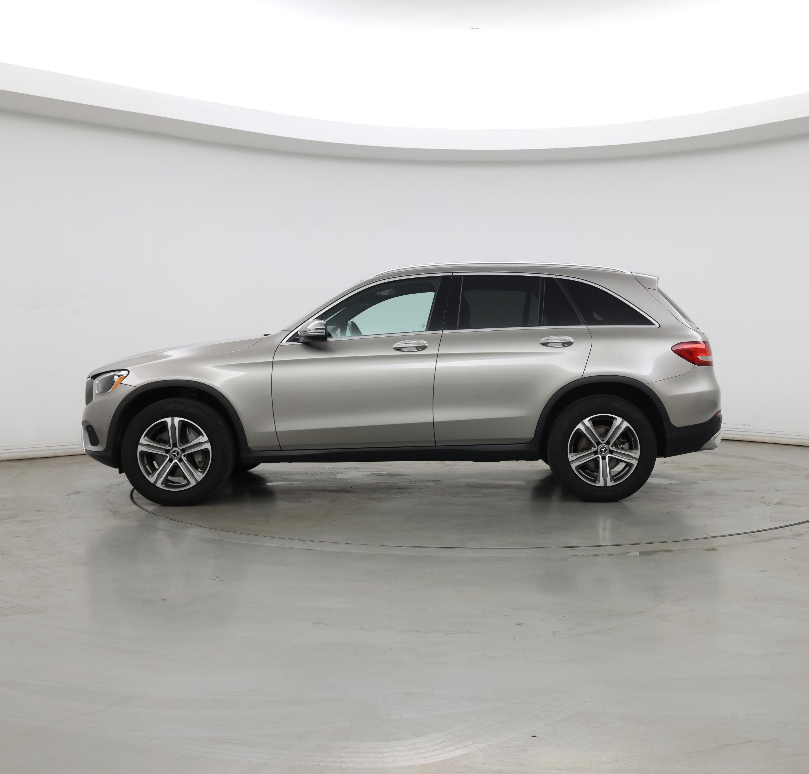 Thumbnail: 2019 Mercedes-Benz GLC - 3