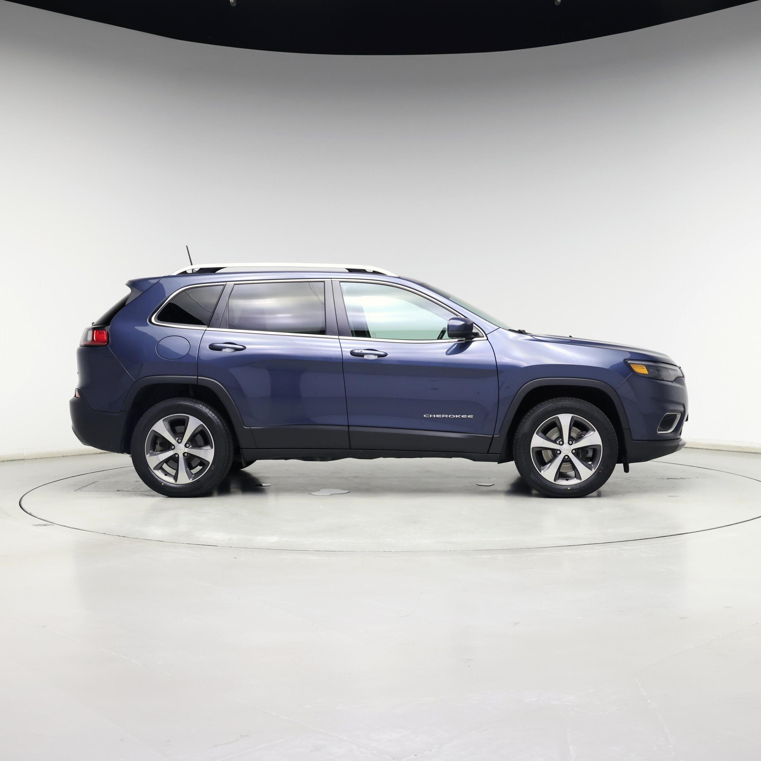 Thumbnail: 2020 Jeep Cherokee - 7
