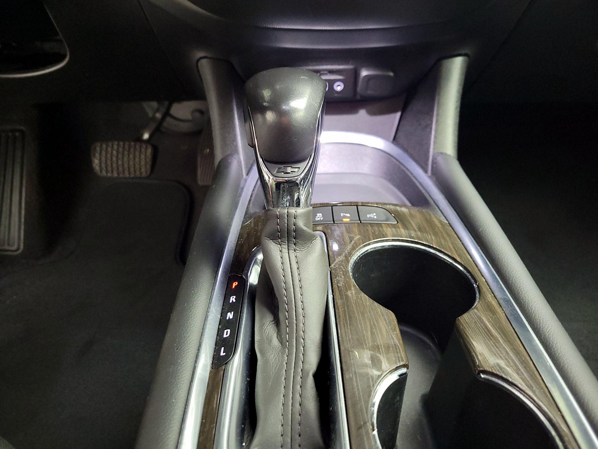 Thumbnail: 2022 Chevrolet Malibu - 17