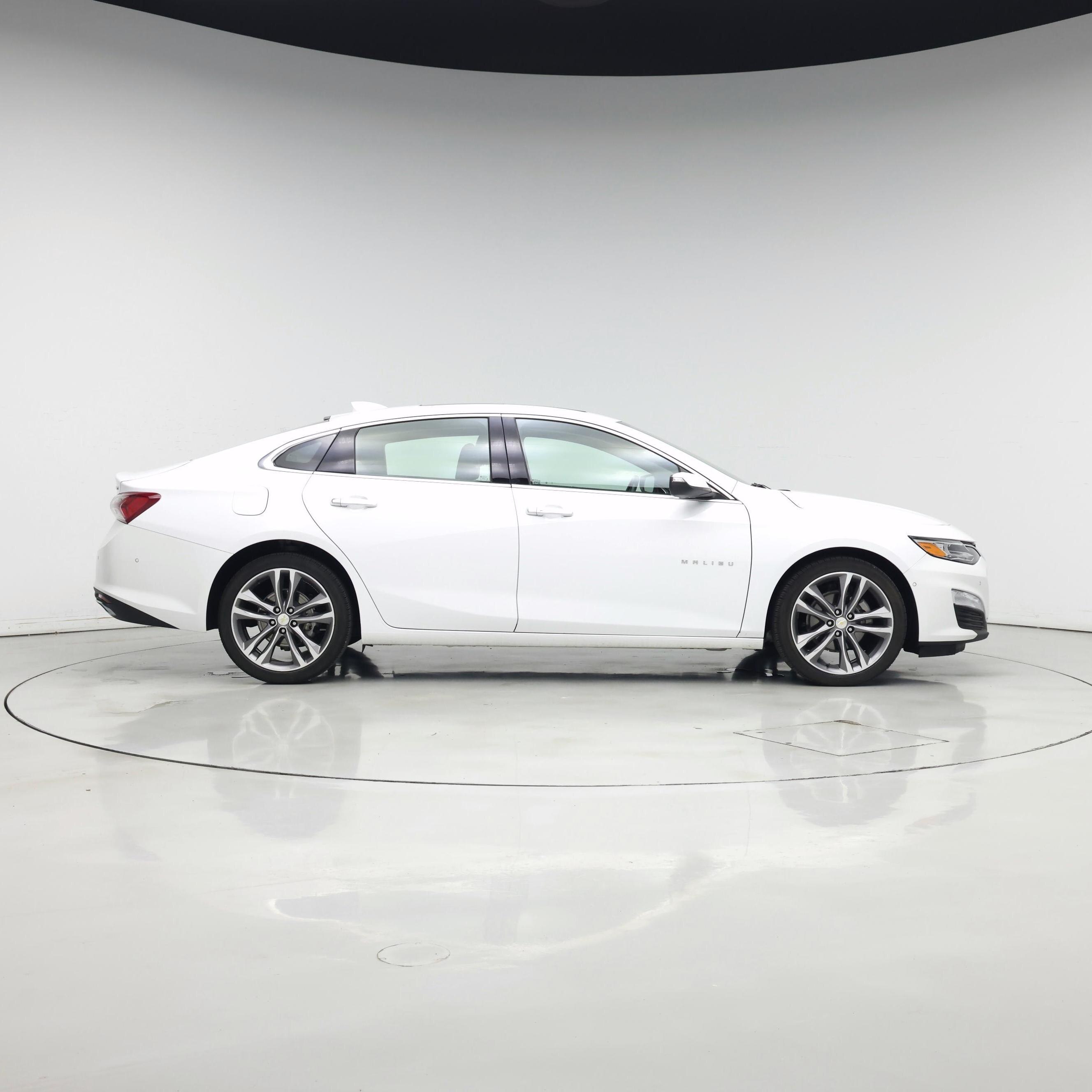 Thumbnail: 2022 Chevrolet Malibu - 7