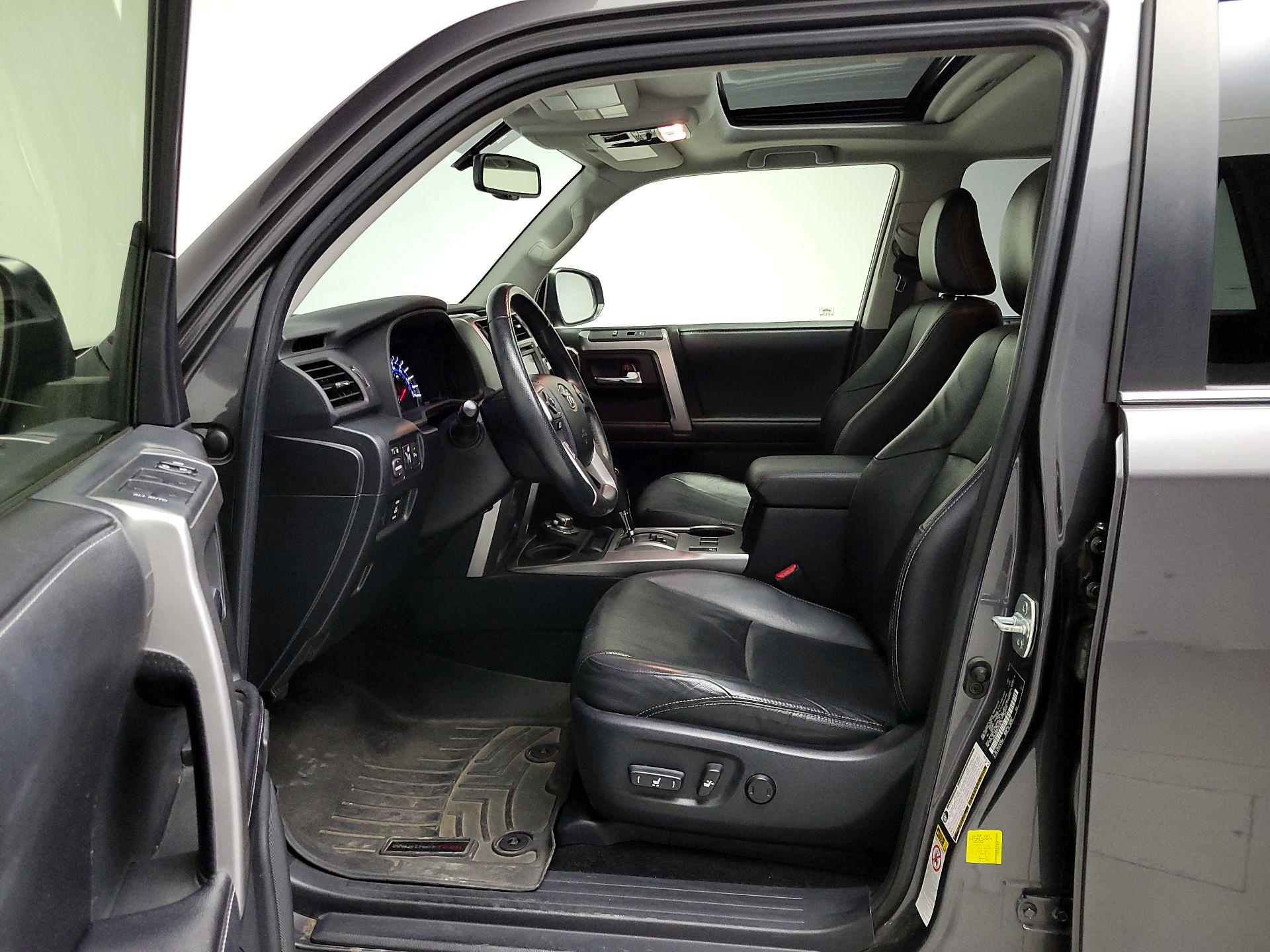 Thumbnail: 2016 Toyota 4Runner - 11