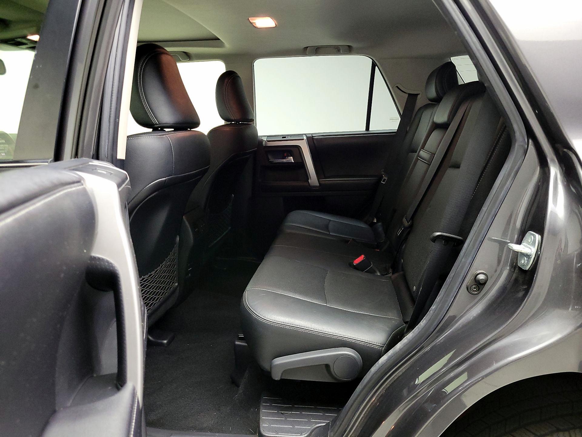 Thumbnail: 2016 Toyota 4Runner - 20