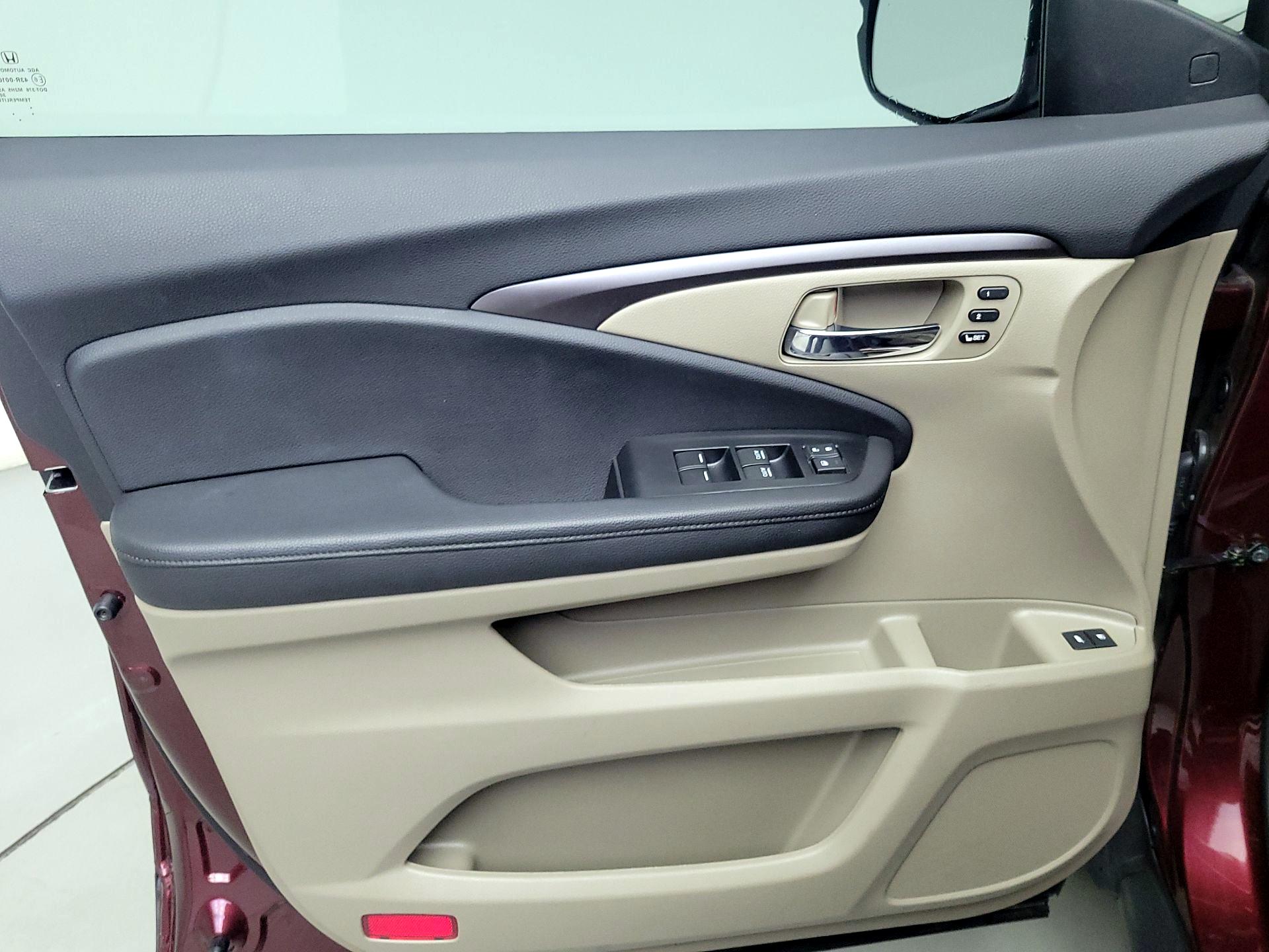 Thumbnail: 2021 Honda Pilot - 12