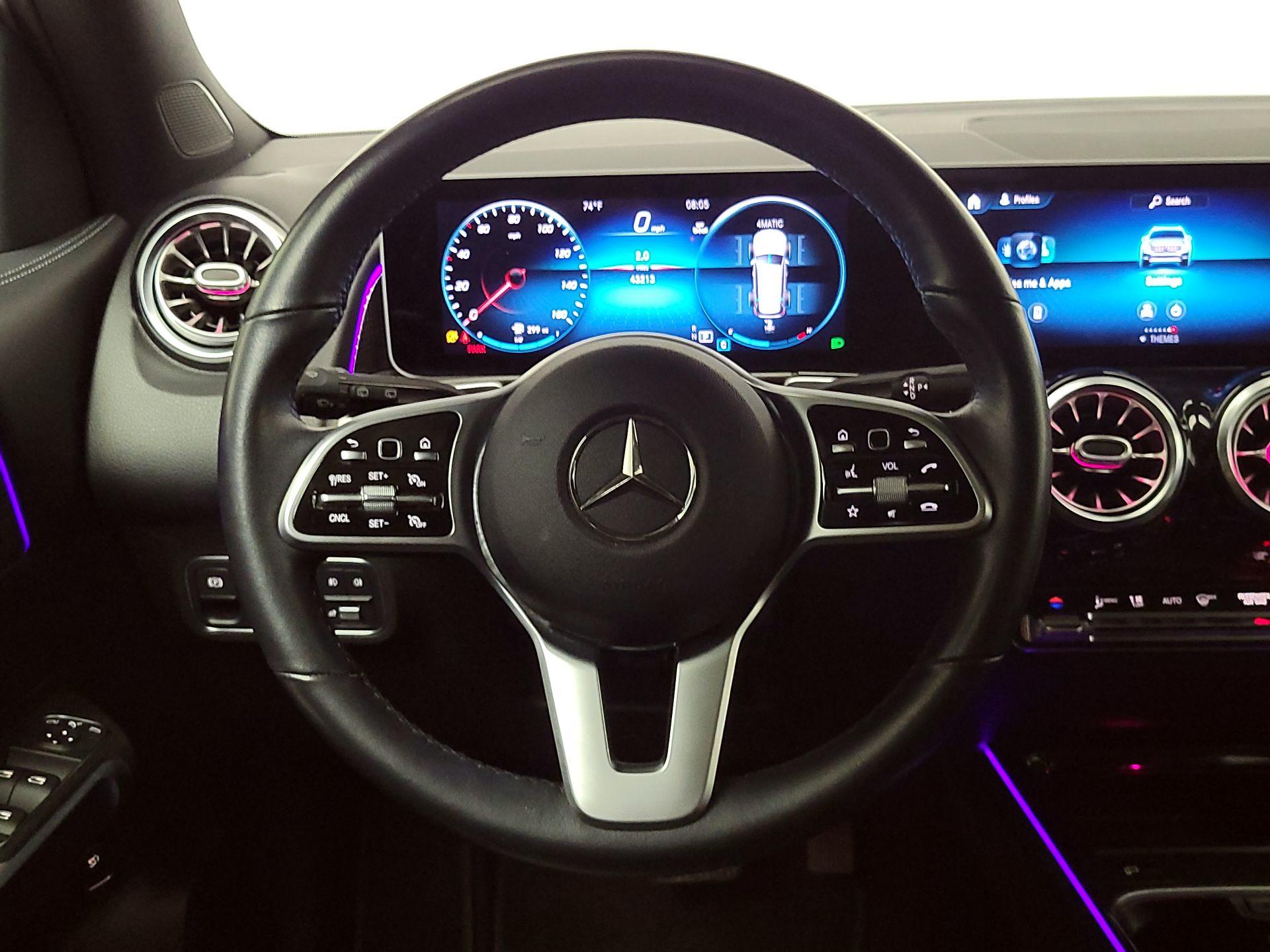 Thumbnail: 2021 Mercedes-Benz GLB - 10