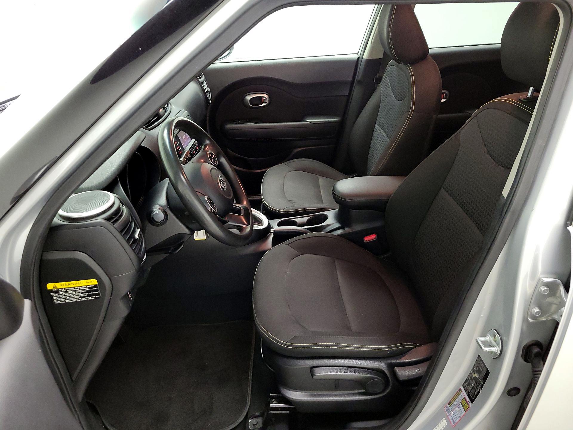 Thumbnail: 2016 Kia Soul - 11