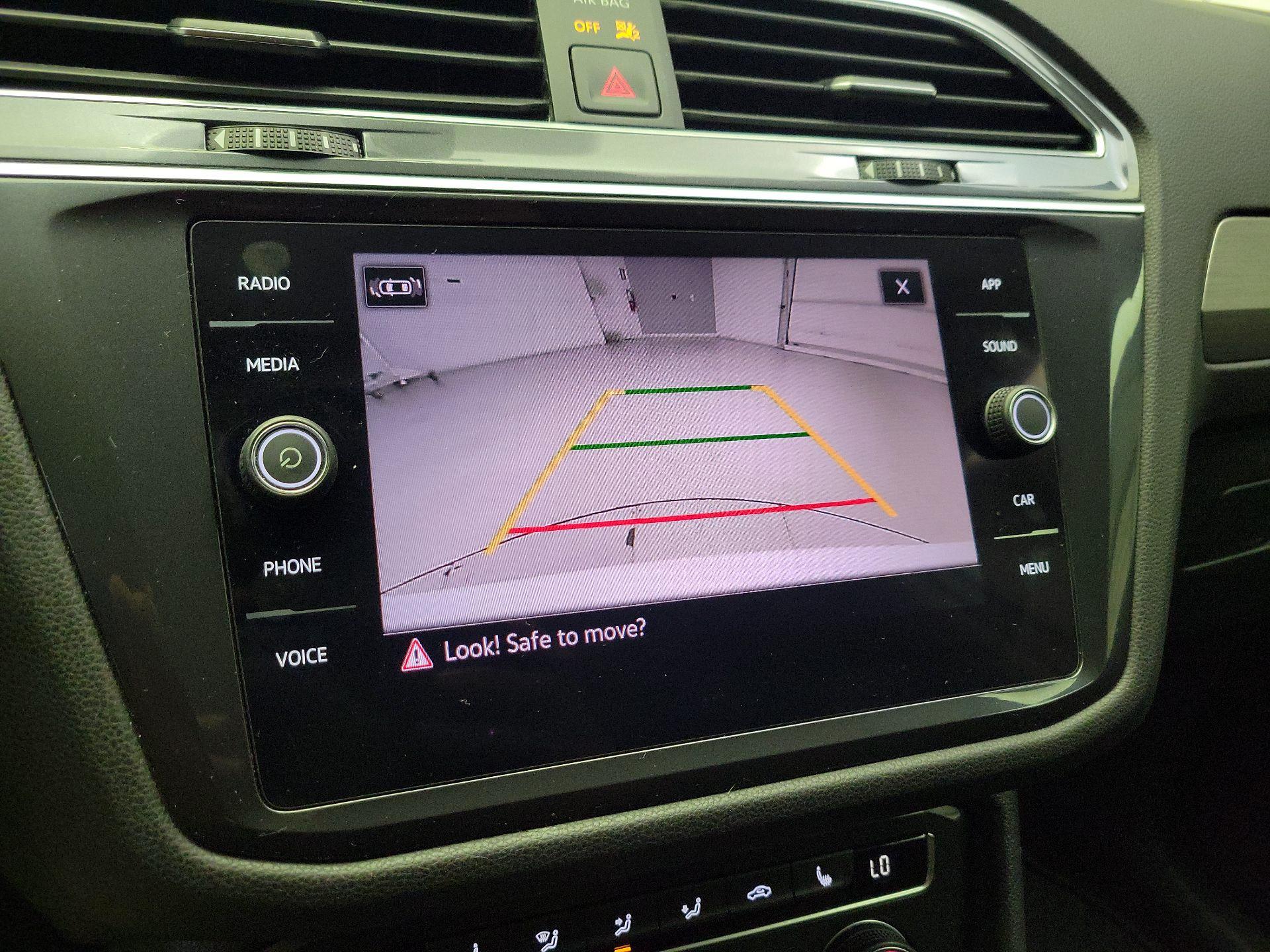 Thumbnail: 2021 Volkswagen Tiguan - 14