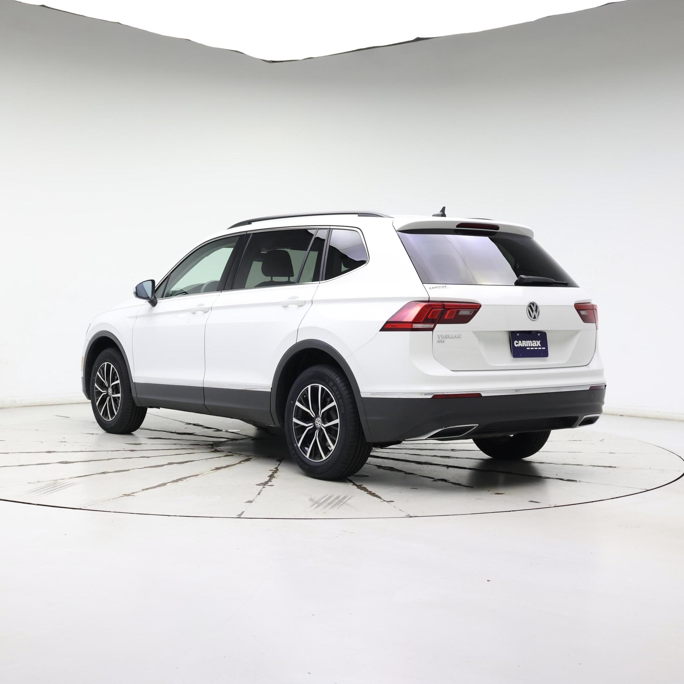 Thumbnail: 2021 Volkswagen Tiguan - 2