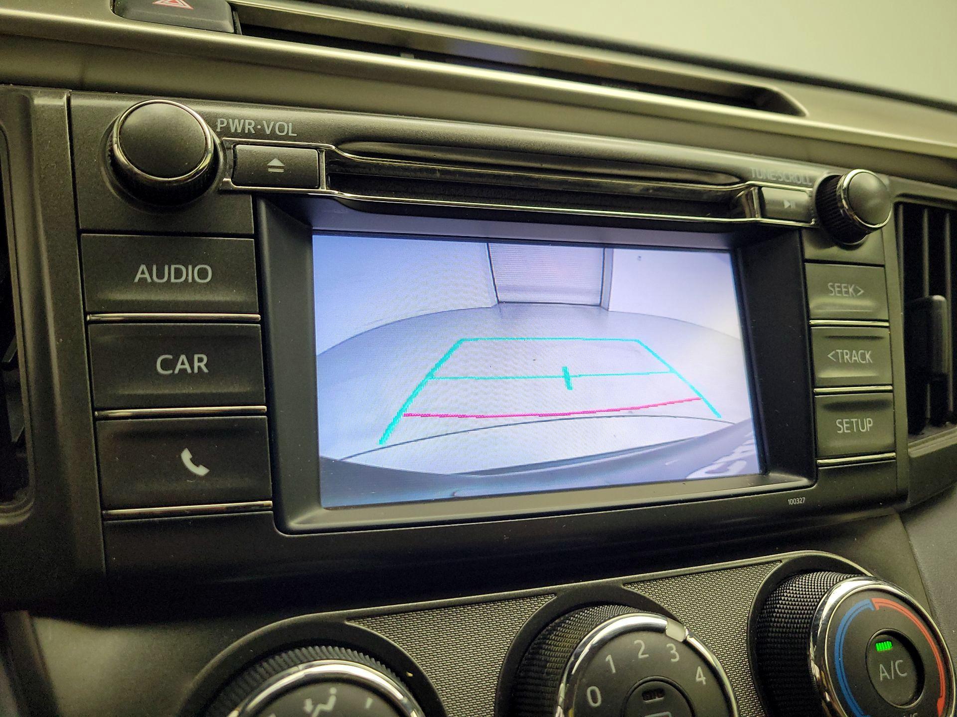 Thumbnail: 2015 Toyota RAV4 - 14