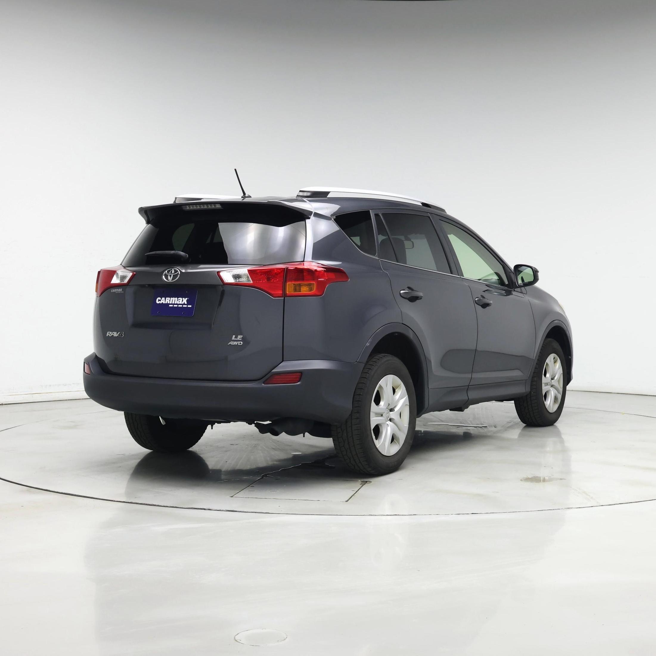 Thumbnail: 2015 Toyota RAV4 - 8