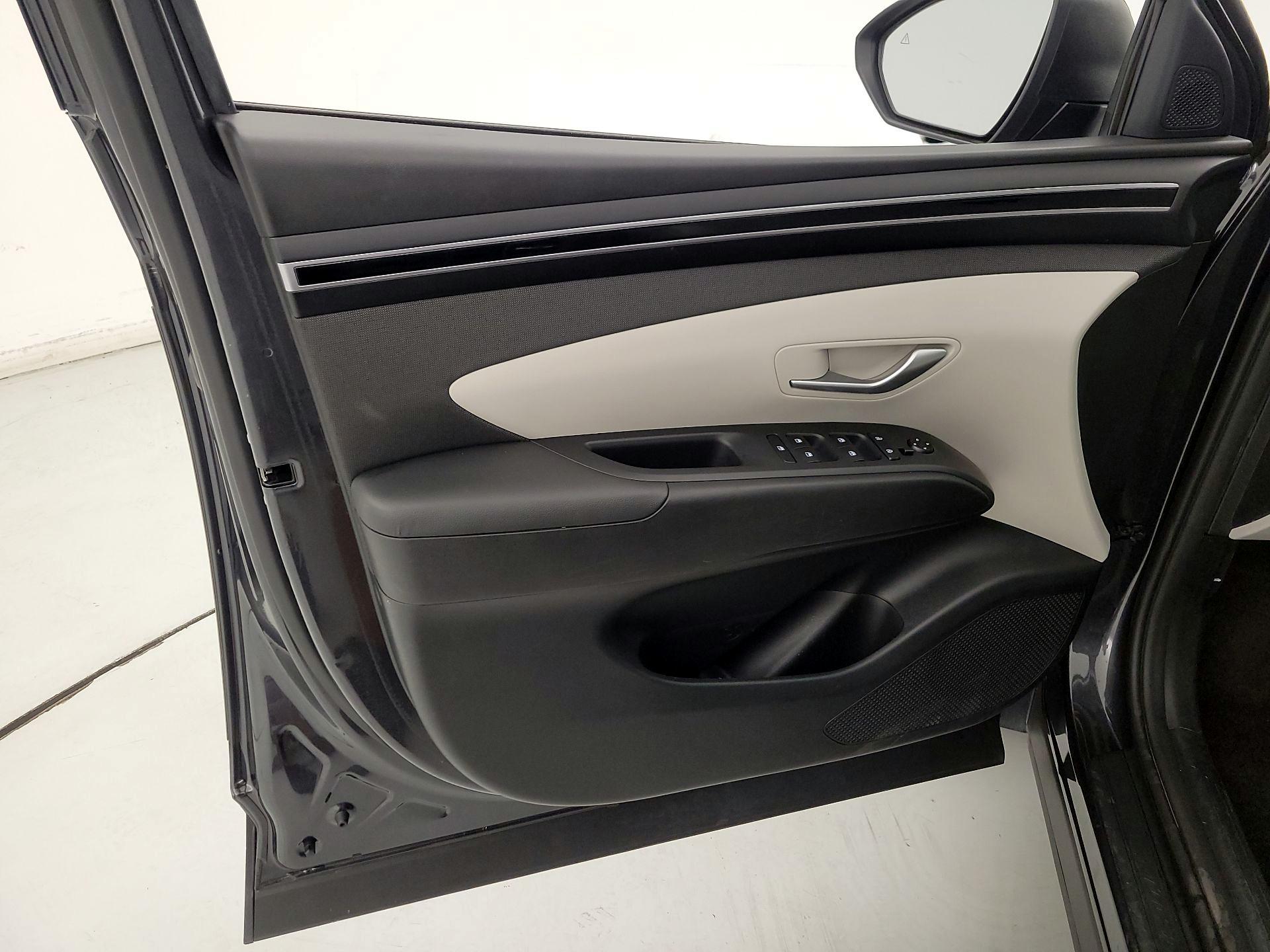 Thumbnail: 2023 Hyundai Tucson - 12