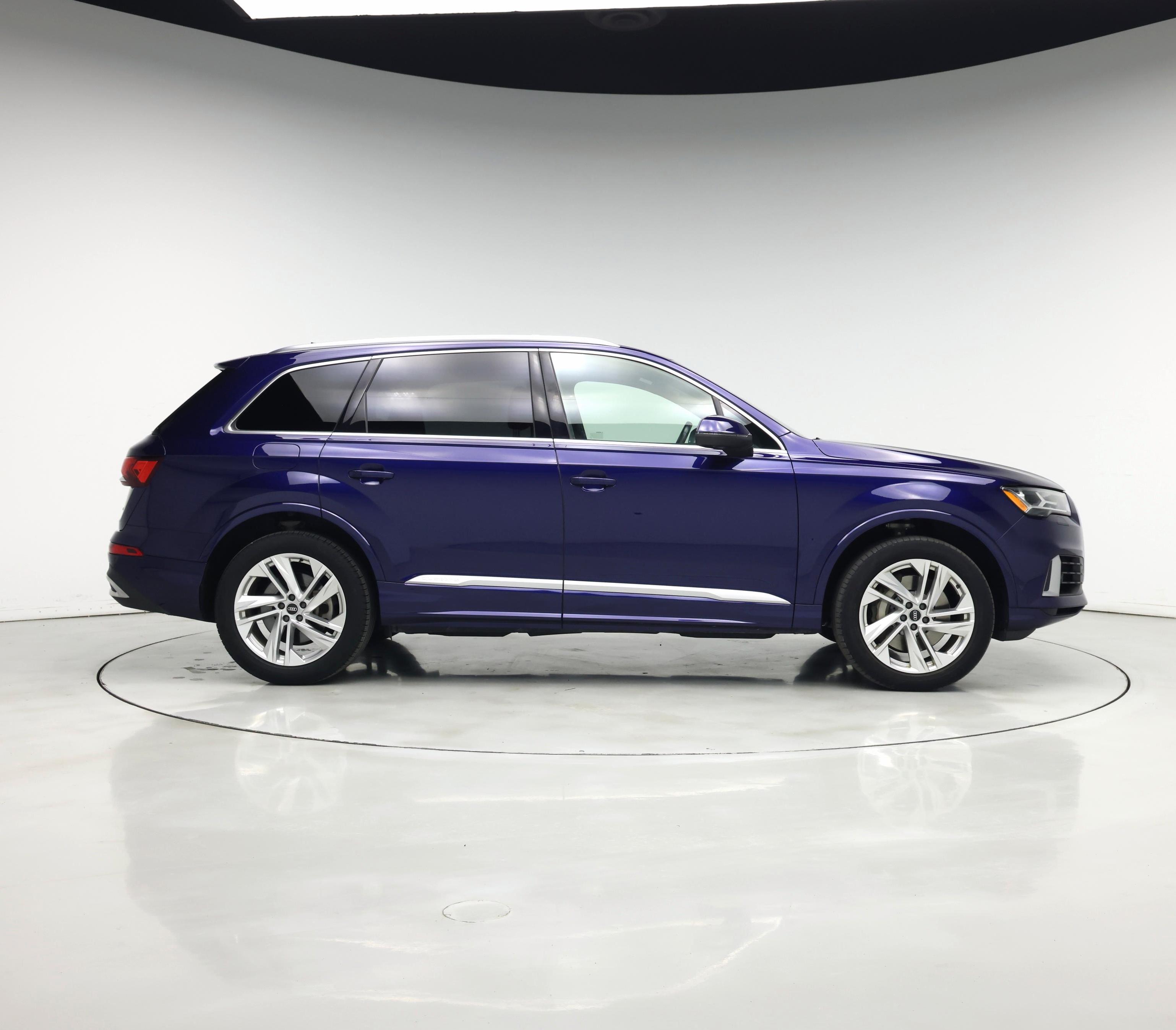 Thumbnail: 2021 Audi Q7 - 7