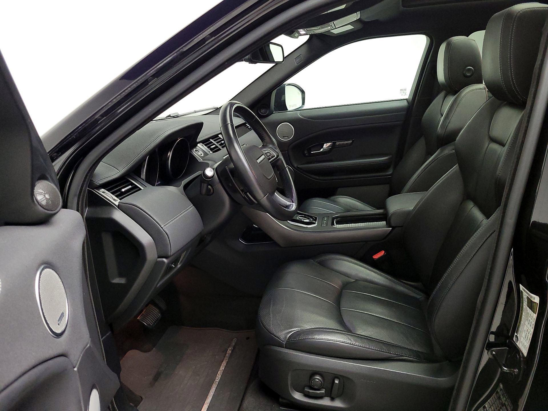 Thumbnail: 2019 Land Rover Range Rover Evoque - 11