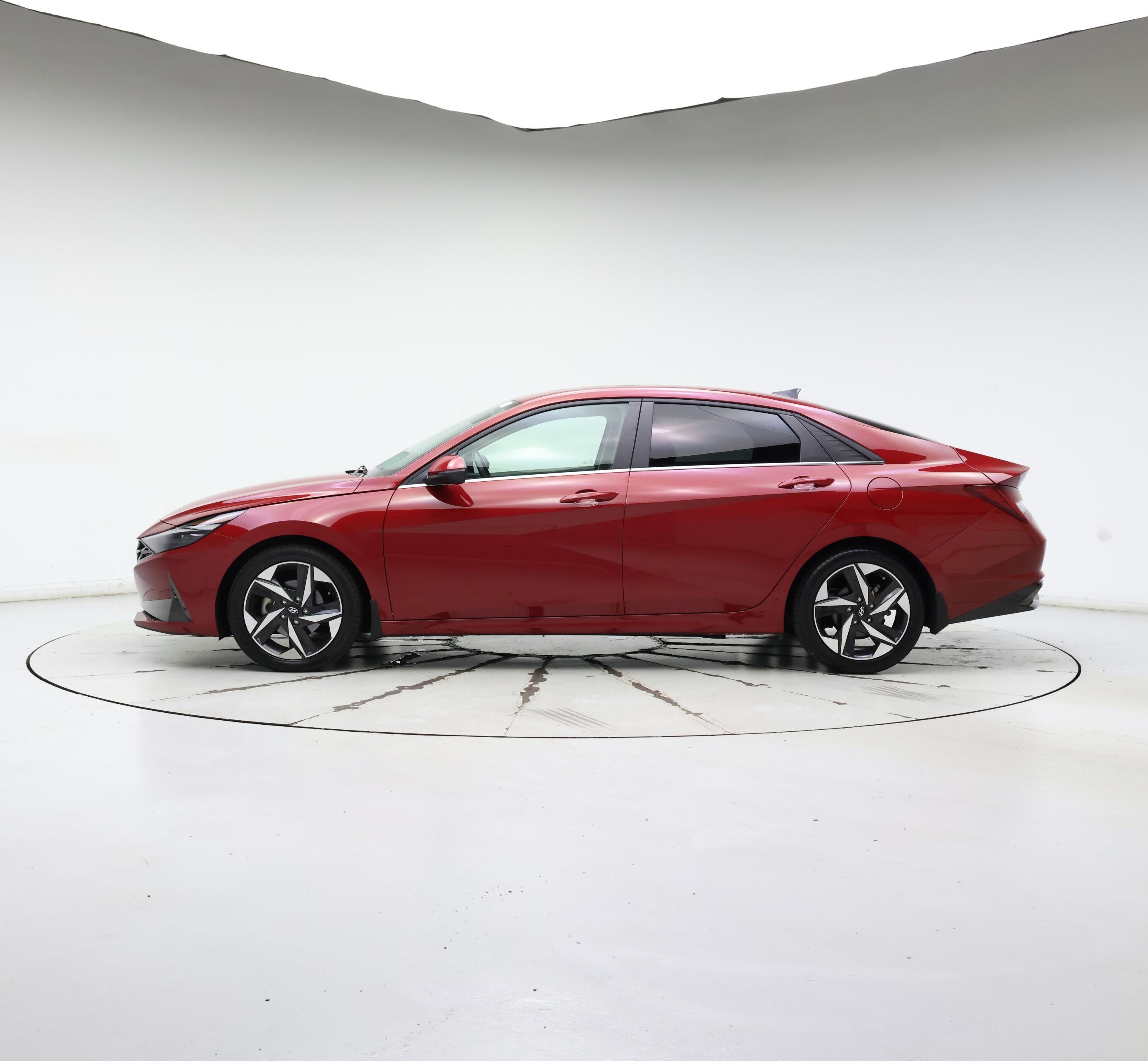 Thumbnail: 2022 Hyundai Elantra - 3
