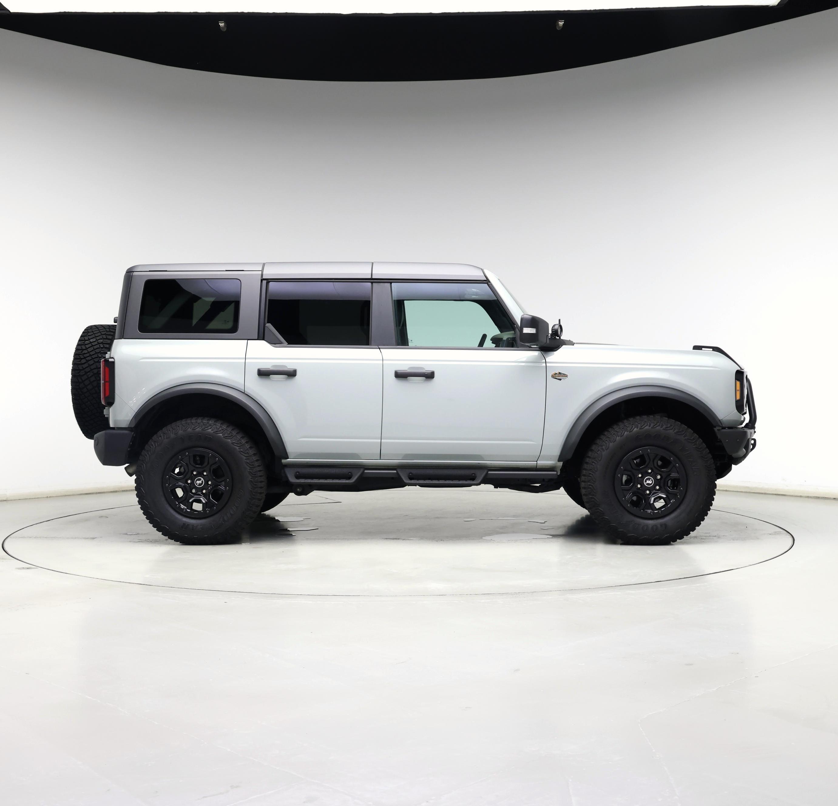 Thumbnail: 2023 Ford Bronco - 7