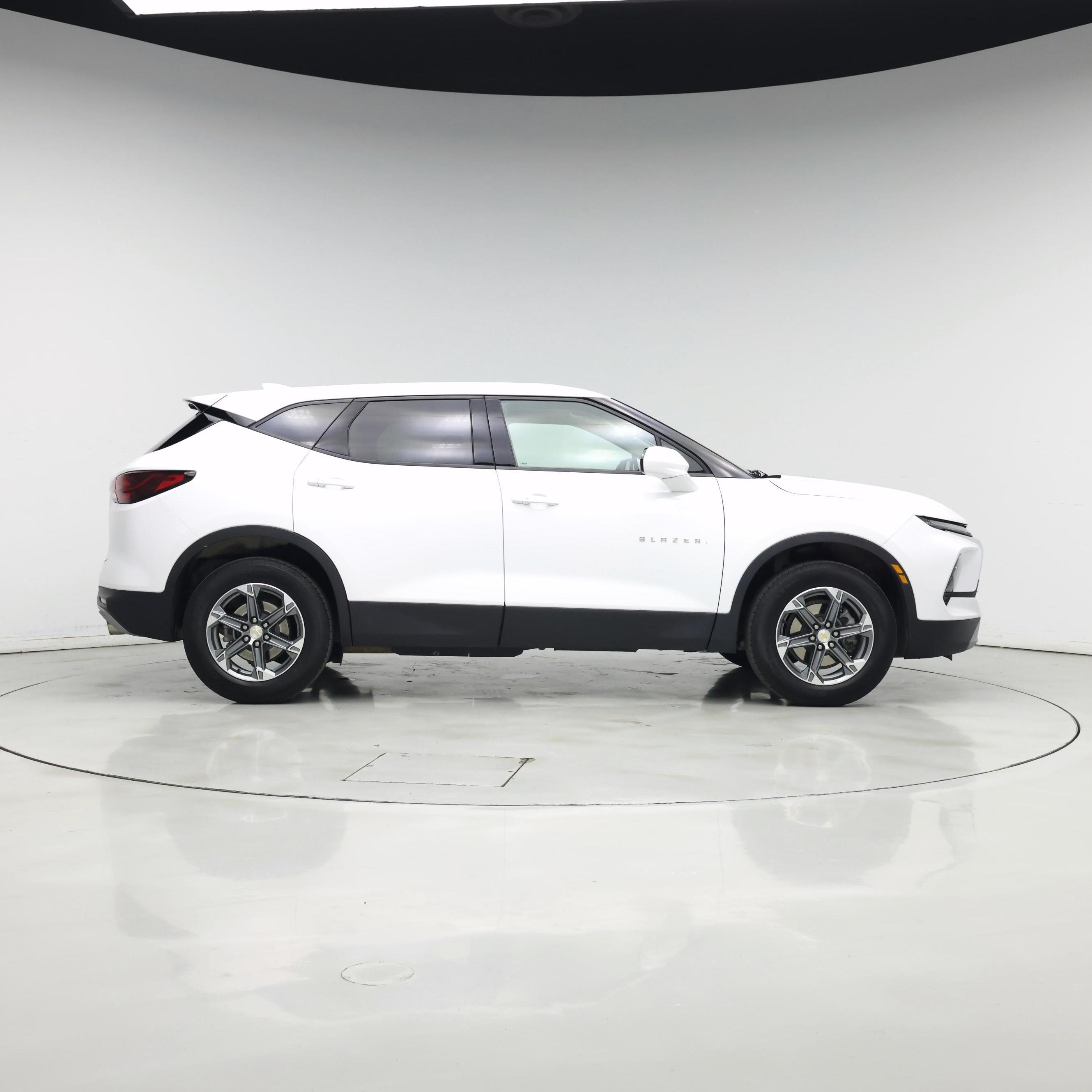 Thumbnail: 2023 Chevrolet Blazer - 7