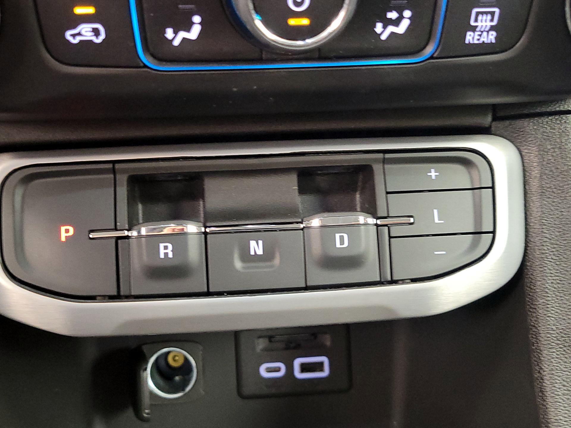 Thumbnail: 2022 GMC Acadia - 16