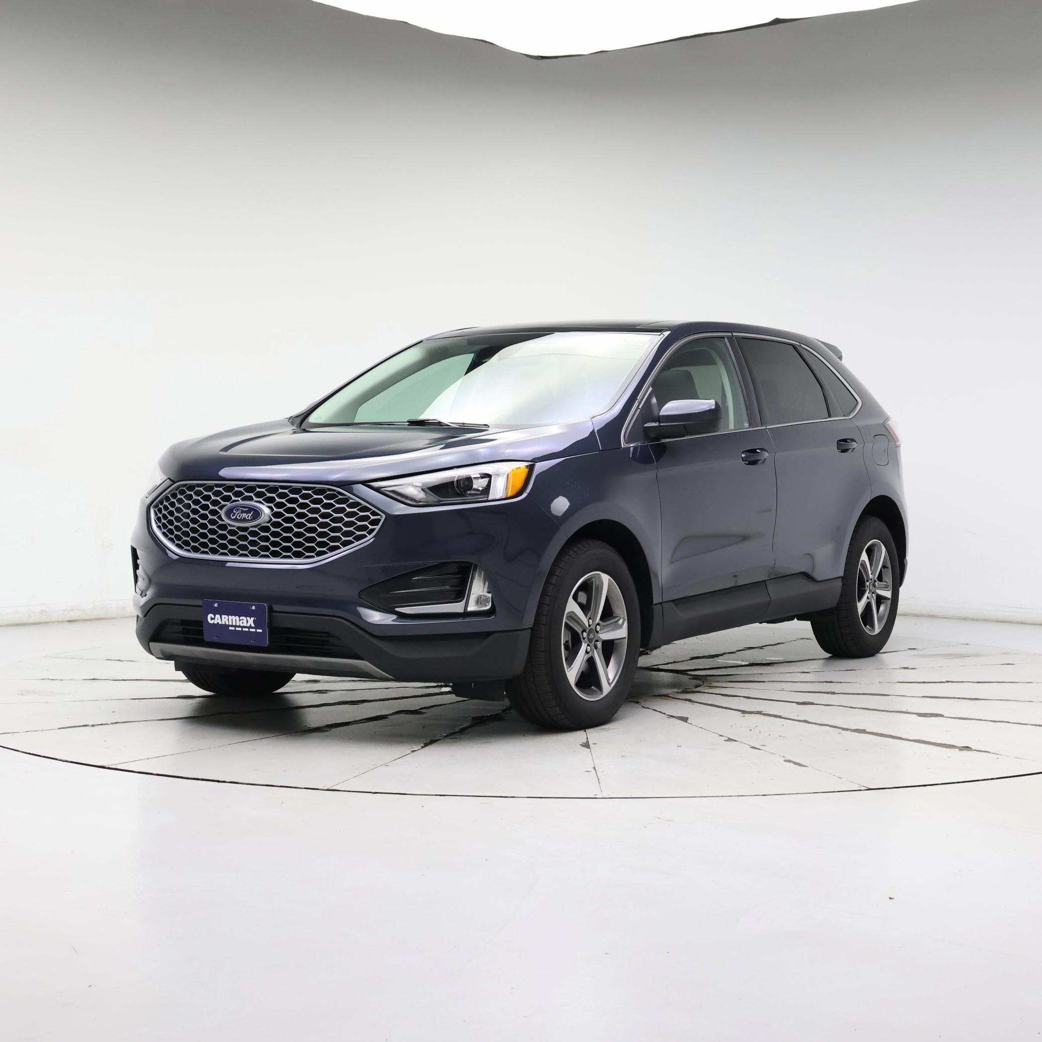 Thumbnail: 2023 Ford Edge - 4