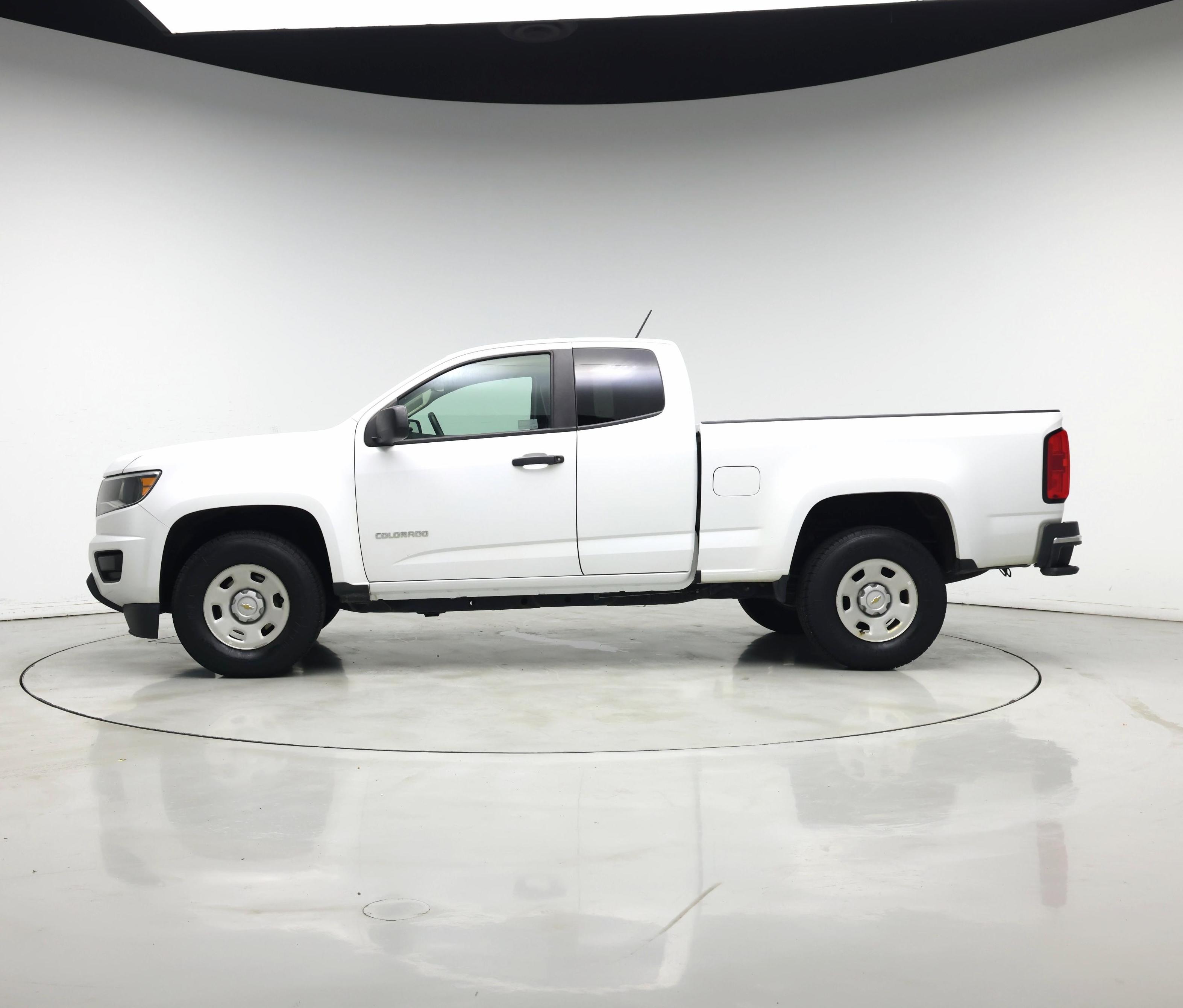 Thumbnail: 2020 Chevrolet Colorado - 3