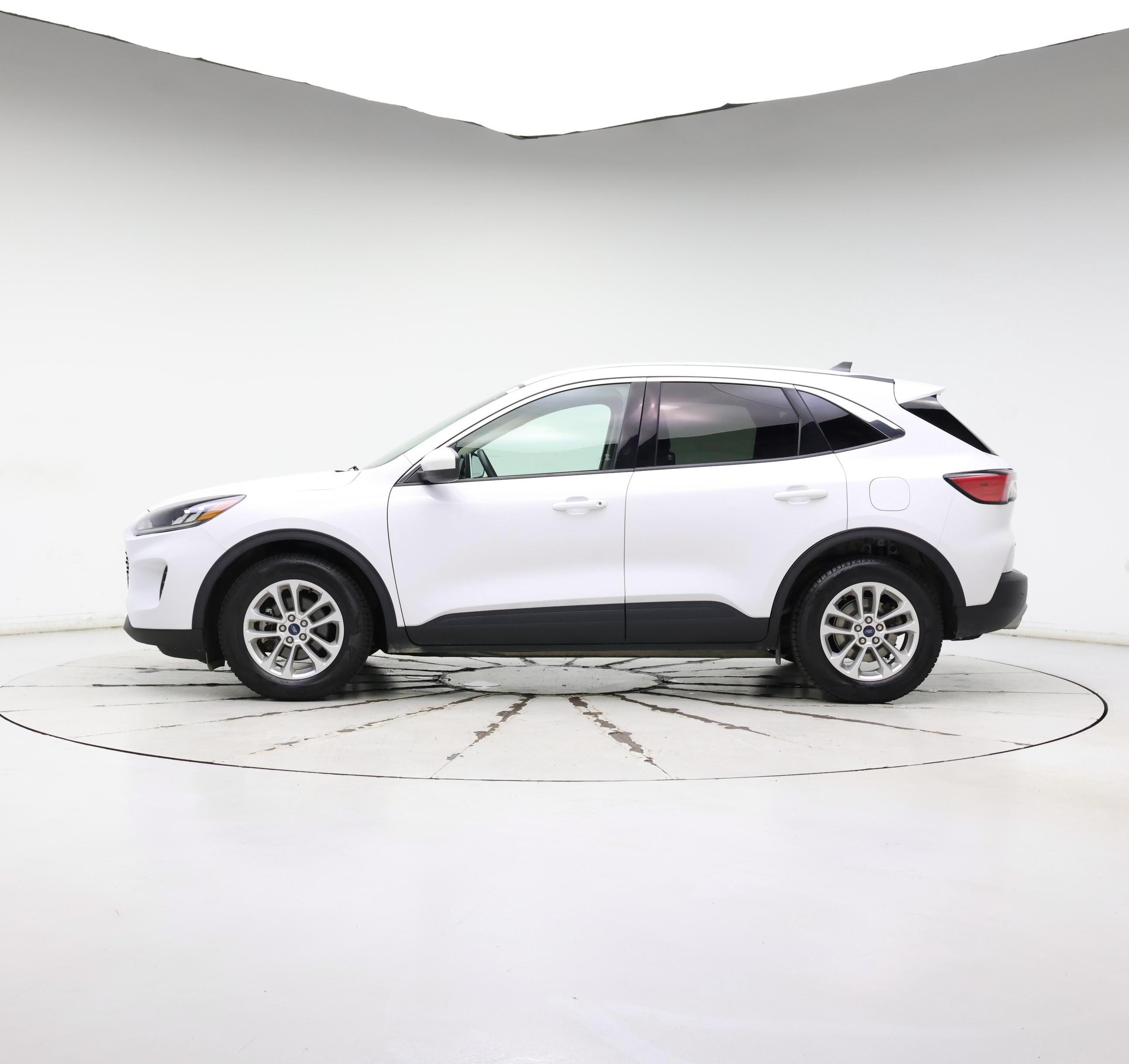 Thumbnail: 2020 Ford Escape - 3
