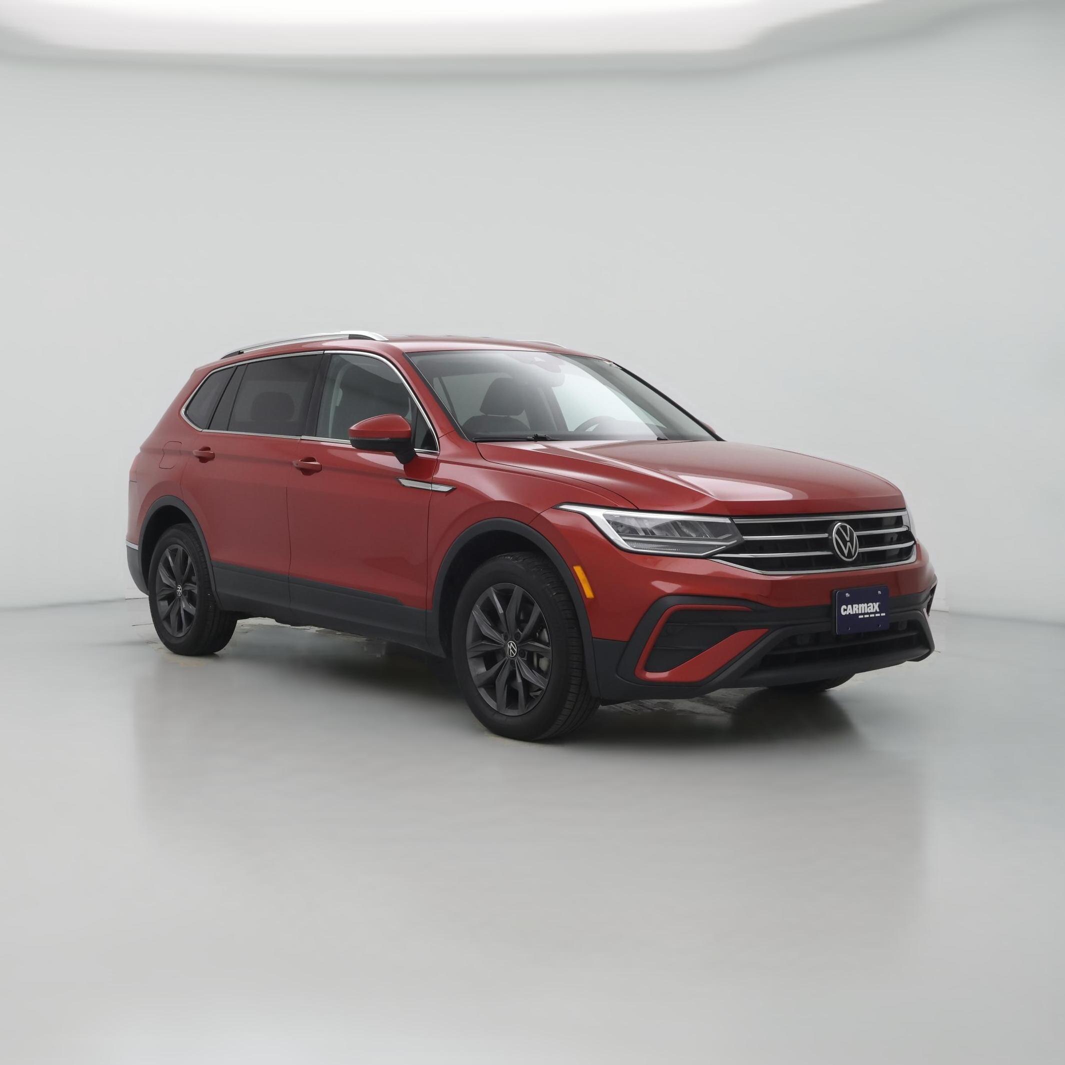 Thumbnail: 2022 Volkswagen Tiguan - 1