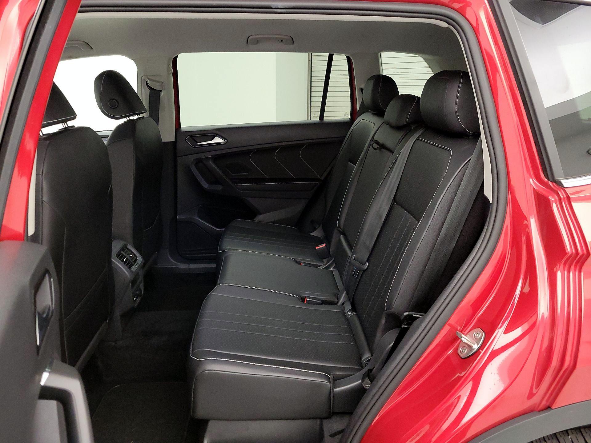 Thumbnail: 2022 Volkswagen Tiguan - 19