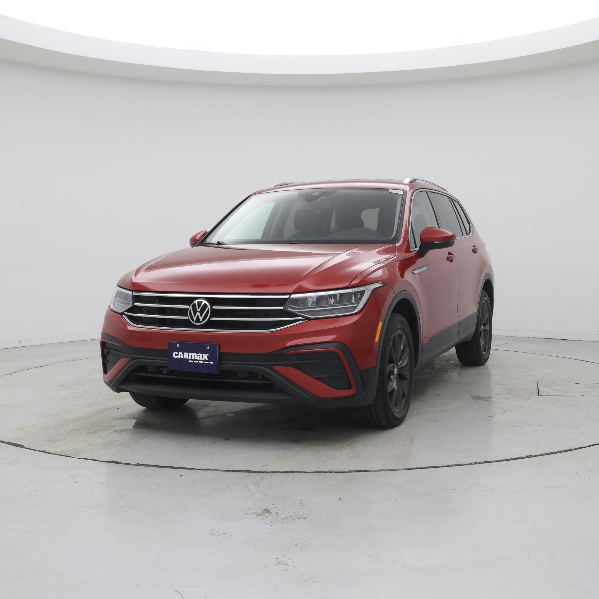 Thumbnail: 2022 Volkswagen Tiguan - 4