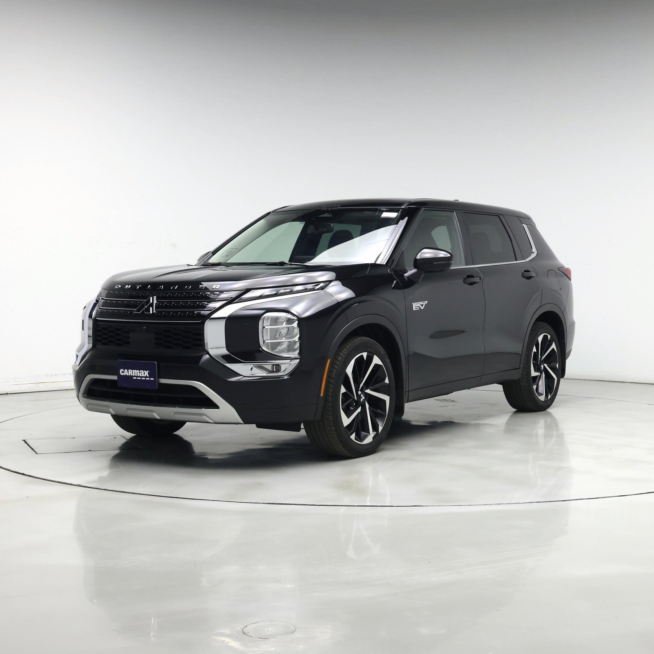 Thumbnail: 2023 Mitsubishi Outlander - 4